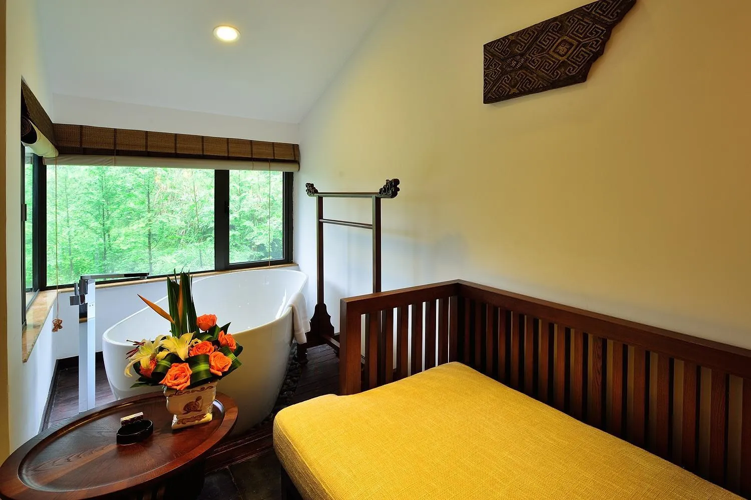 Bath, Bed in Harmona Resort & Spa Zhangjiajie