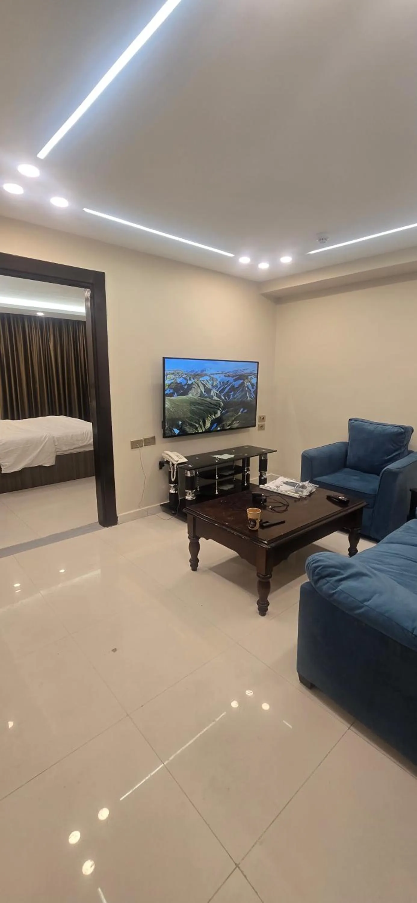 TV and multimedia, Bed in Seven Days Hotel