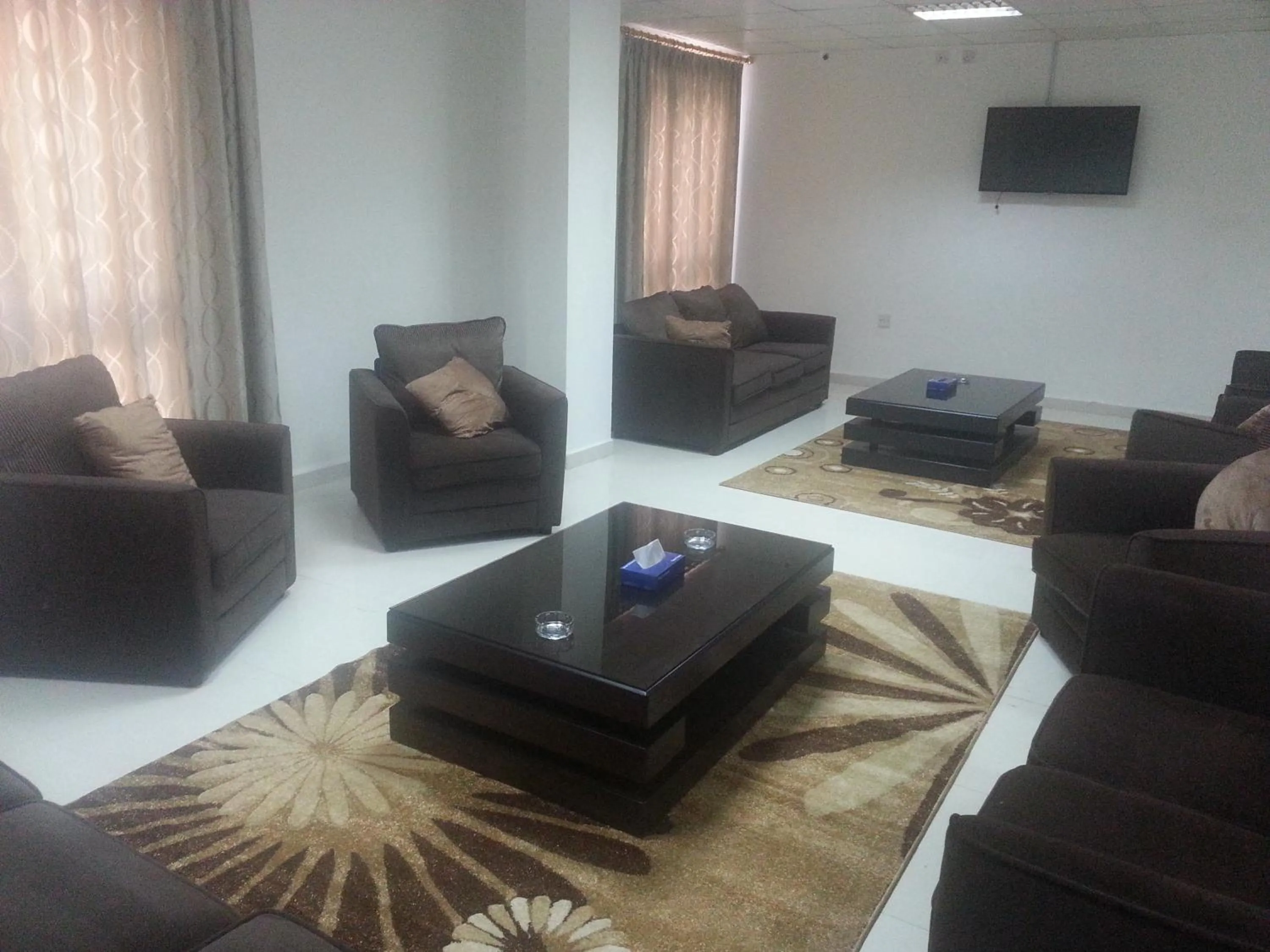 Living room in Seven Days Hotel