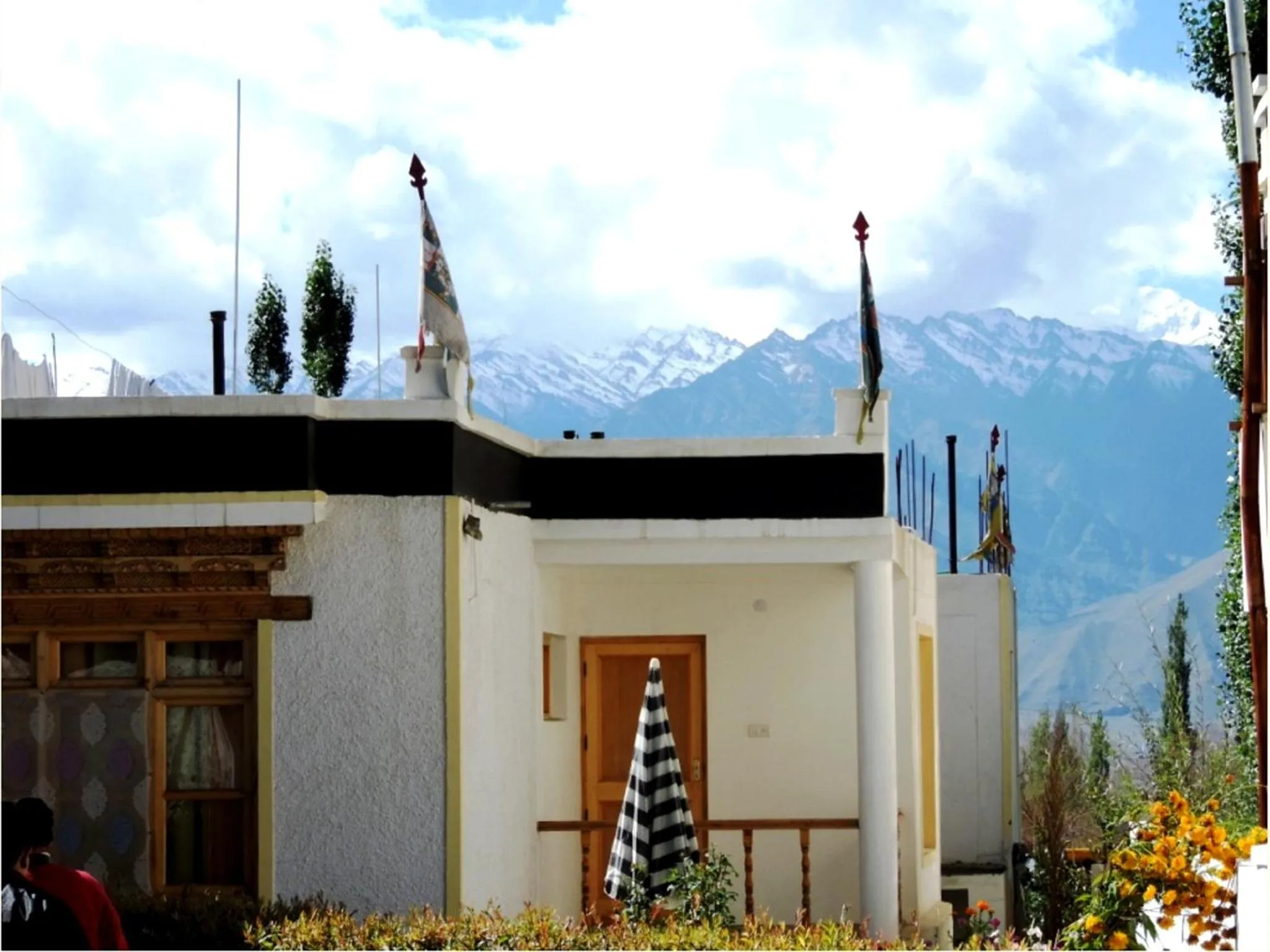 Mountain view in Hotel Ladakh Heaven
