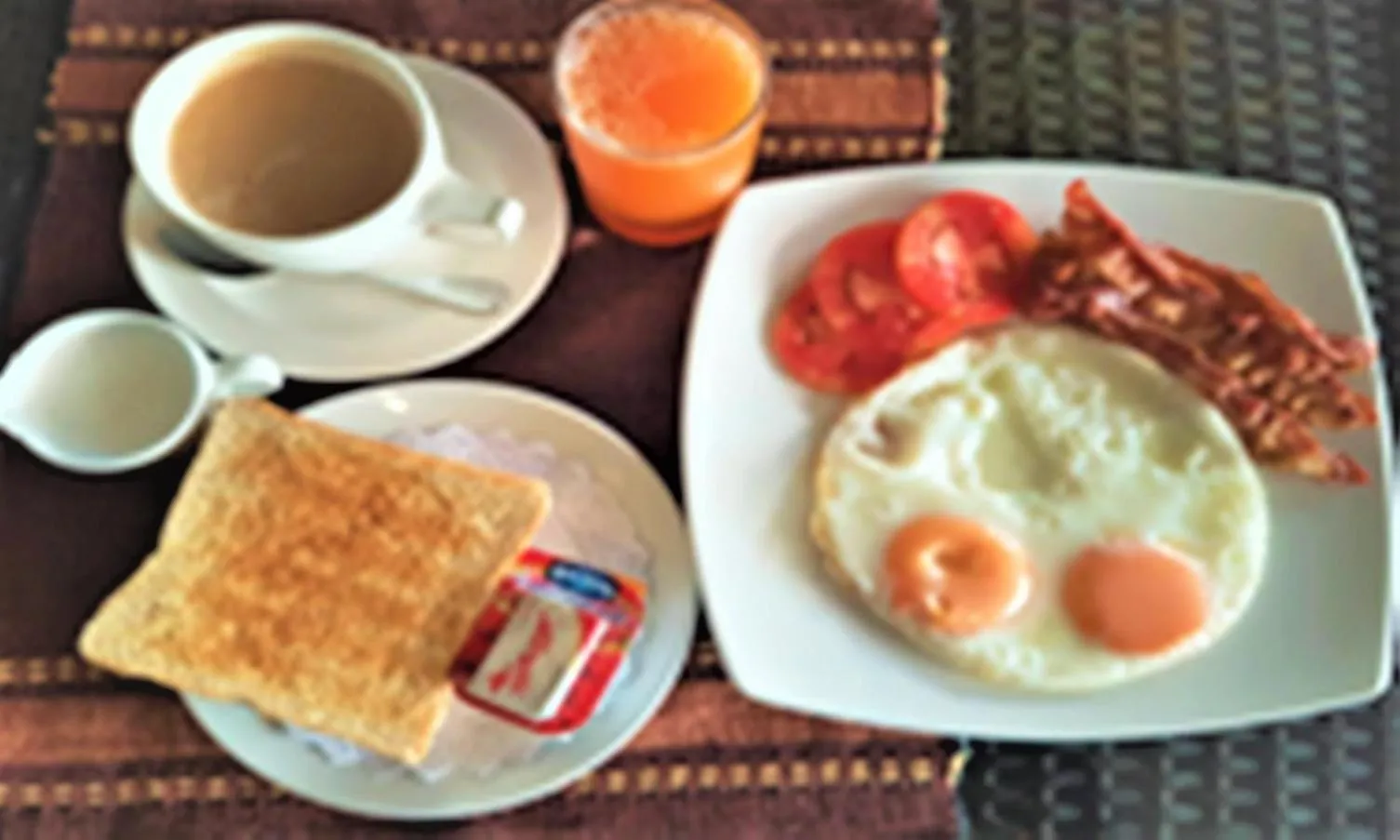 Breakfast in Palmview Resort