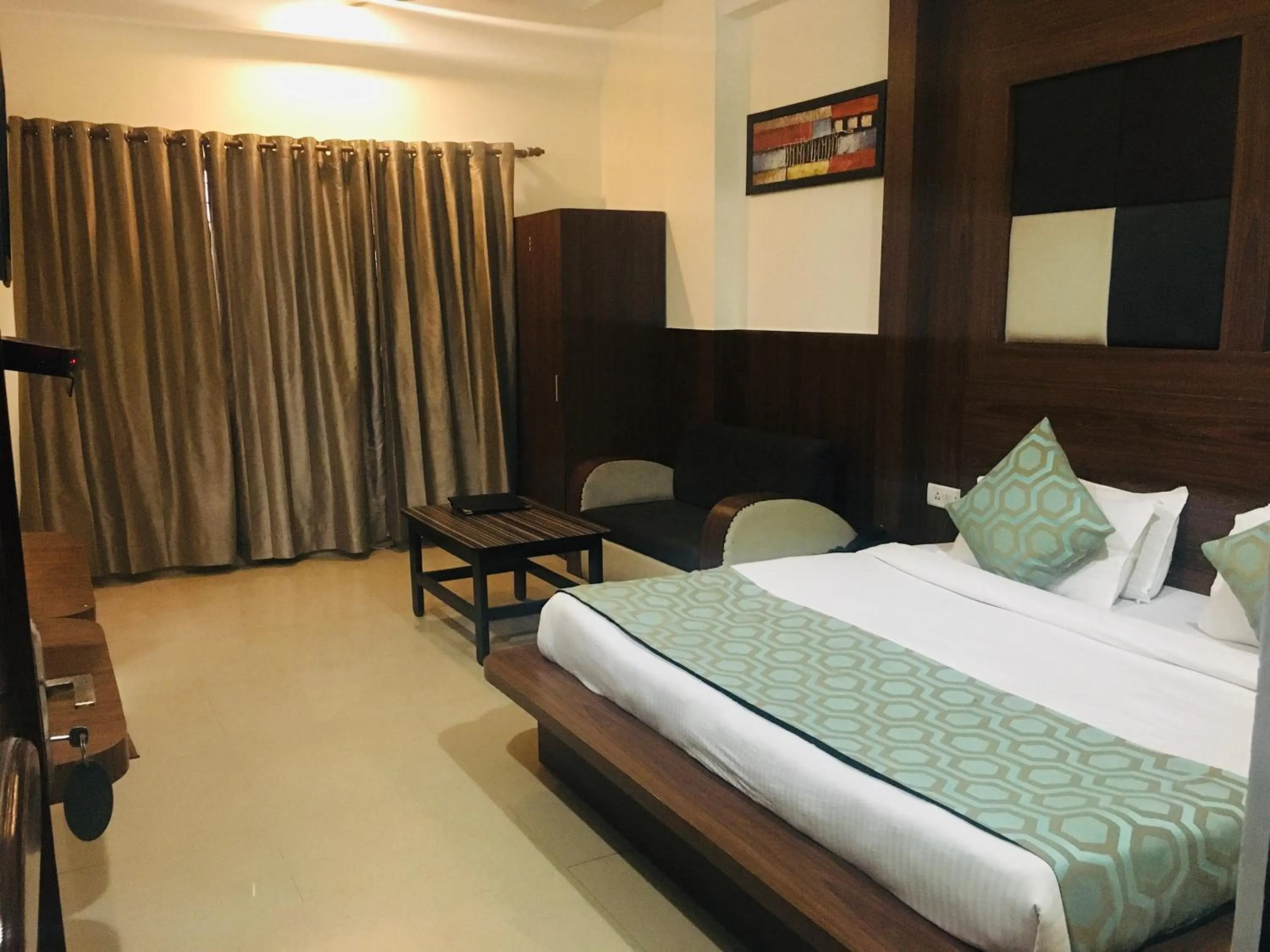 Bedroom in Hotel Maharaja Inn by Geetanjali Hotels