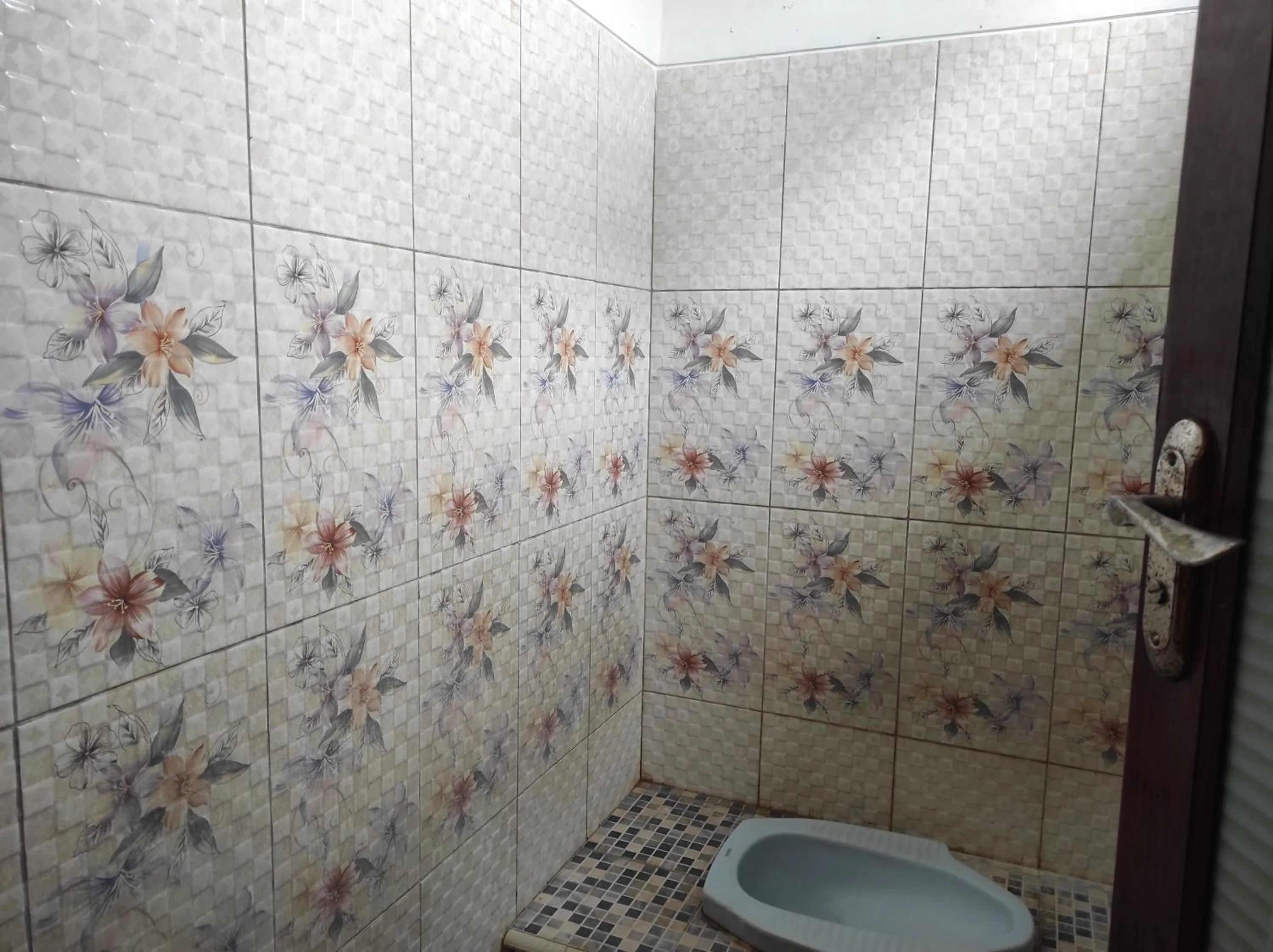 Bathroom in OYO 90333 Wisma Tenang Jaya Syariah