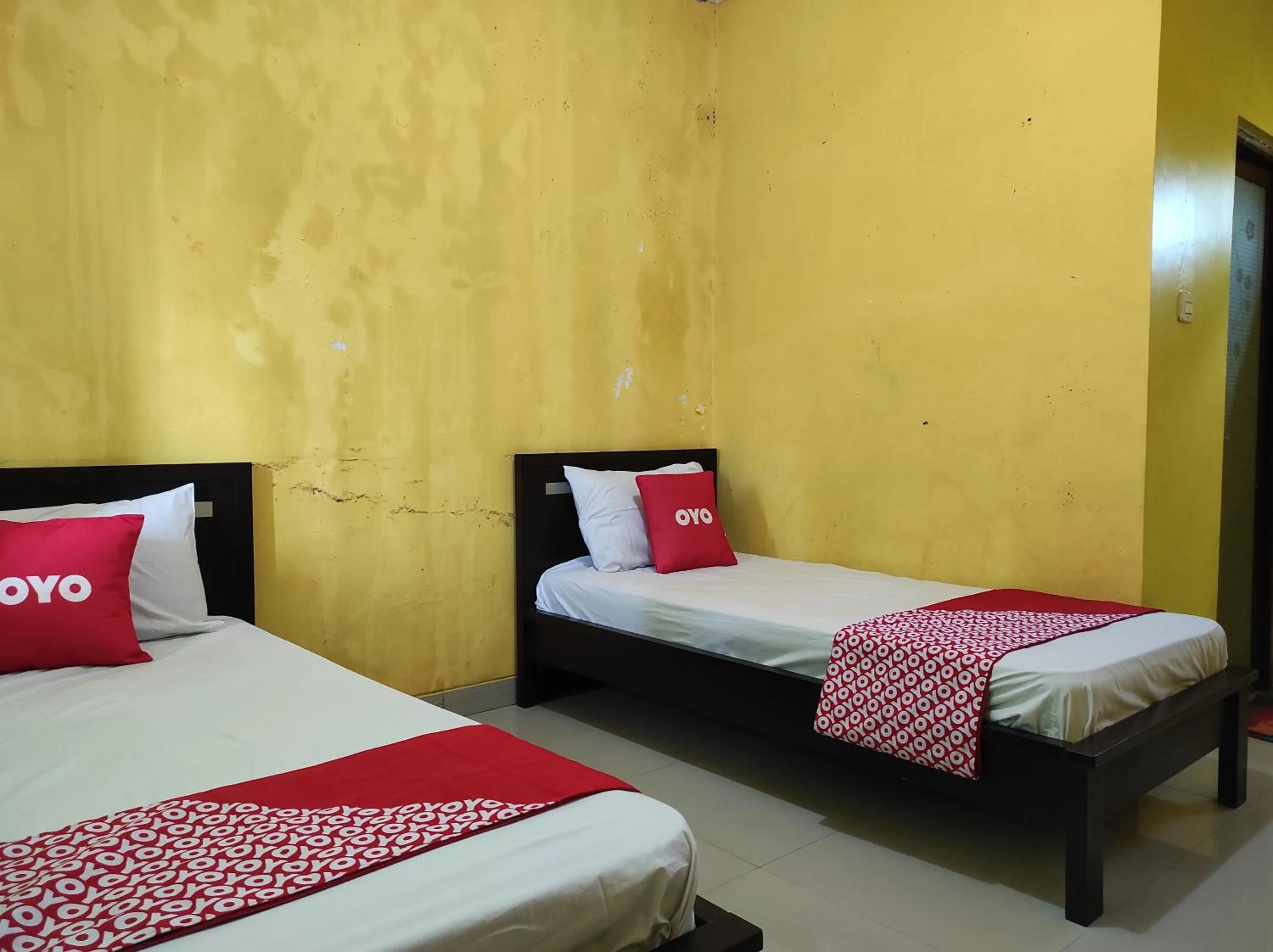 Bedroom, Bed in OYO 90333 Wisma Tenang Jaya Syariah