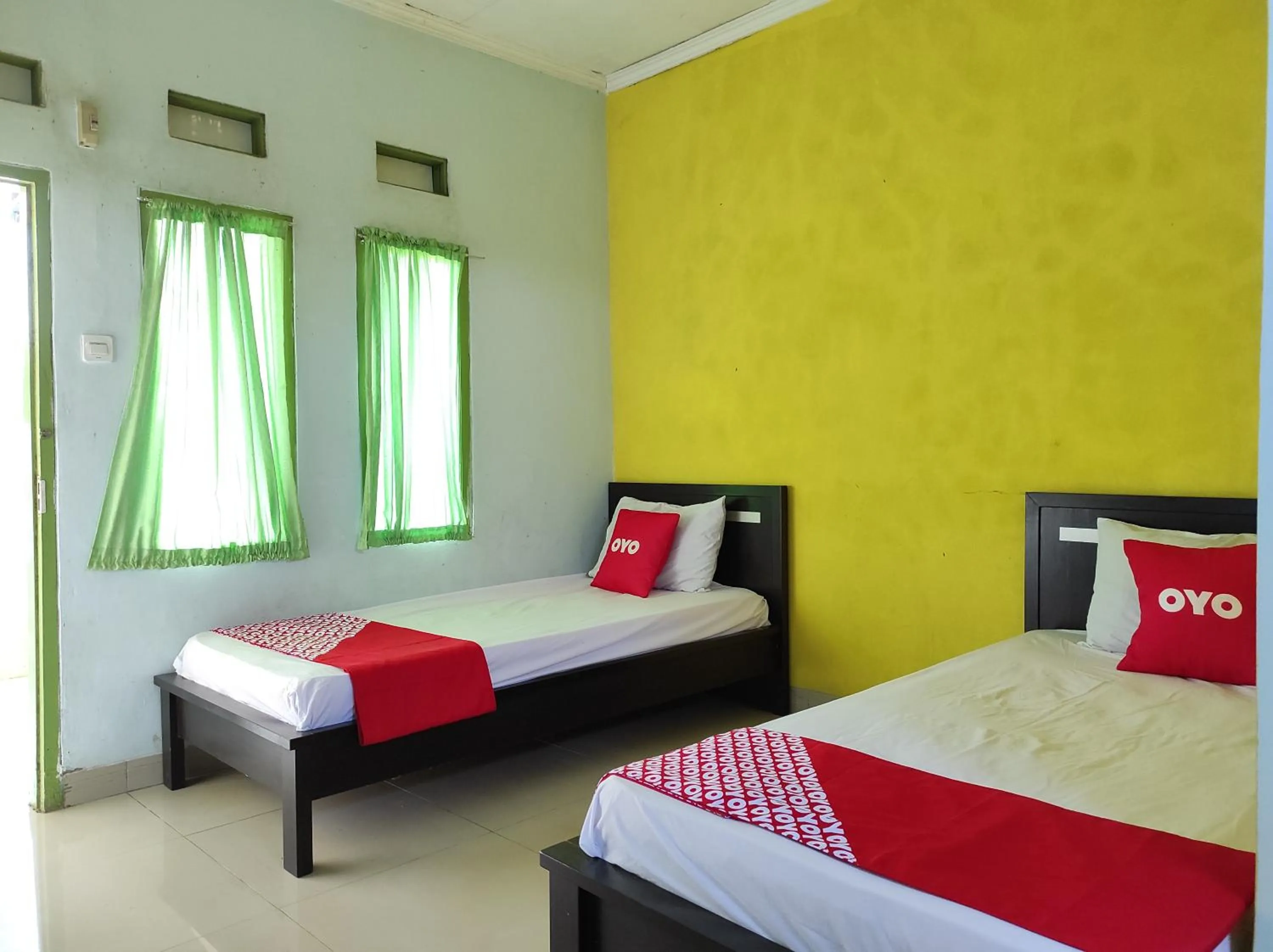 Bedroom, Bed in OYO 90333 Wisma Tenang Jaya Syariah