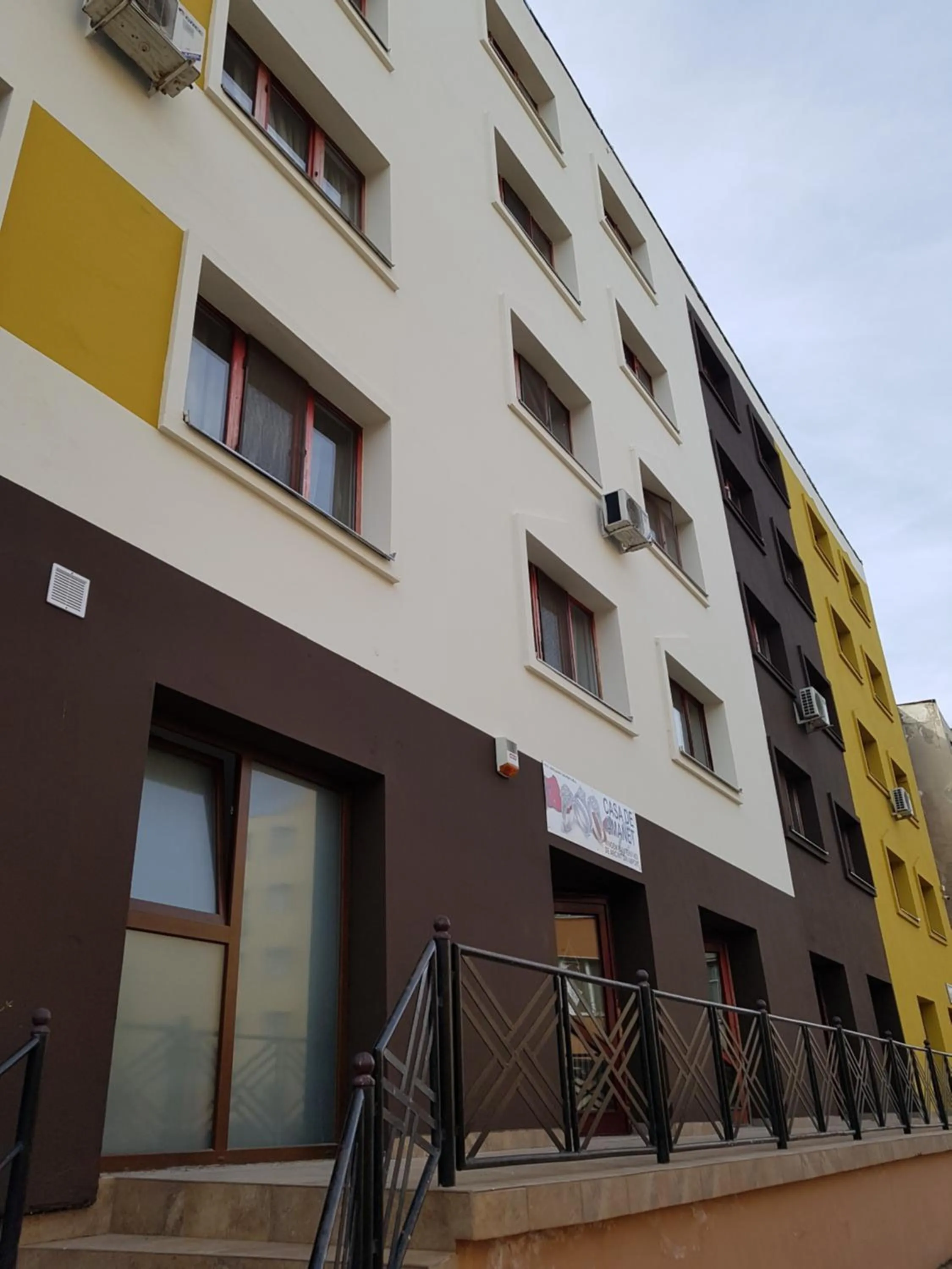 Facade/entrance in Hotel Dacor