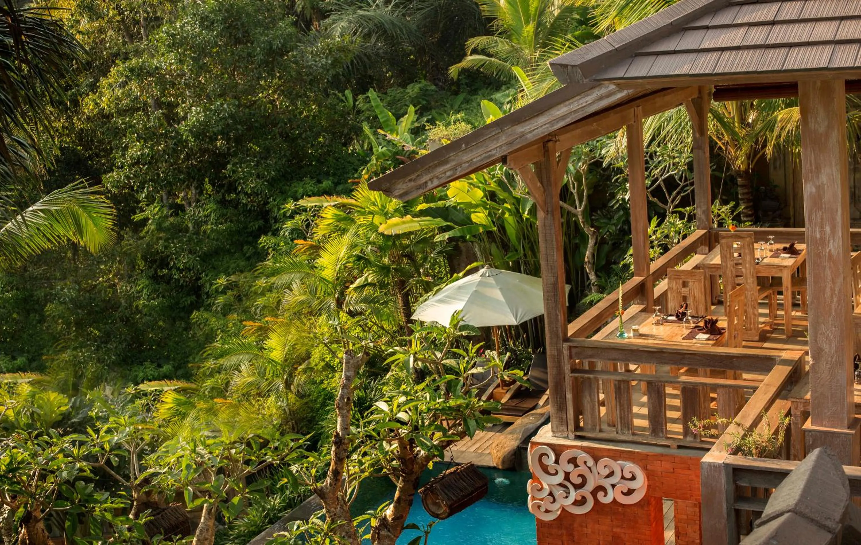 Restaurant/places to eat in Pondok Sebatu Villa