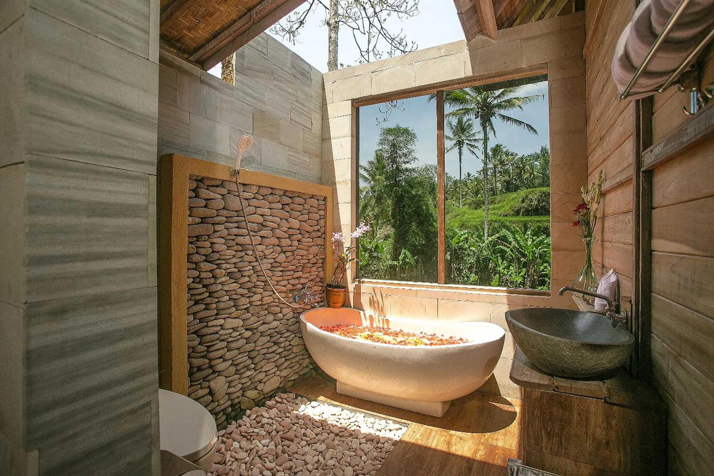Bathroom in Pondok Sebatu Villa