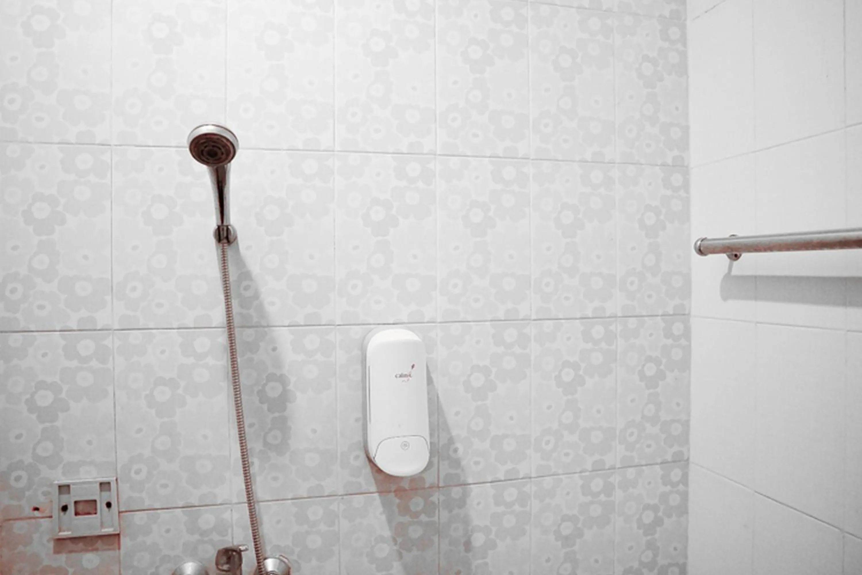 Bathroom in Audah Syariah Residence Mitra RedDoorz