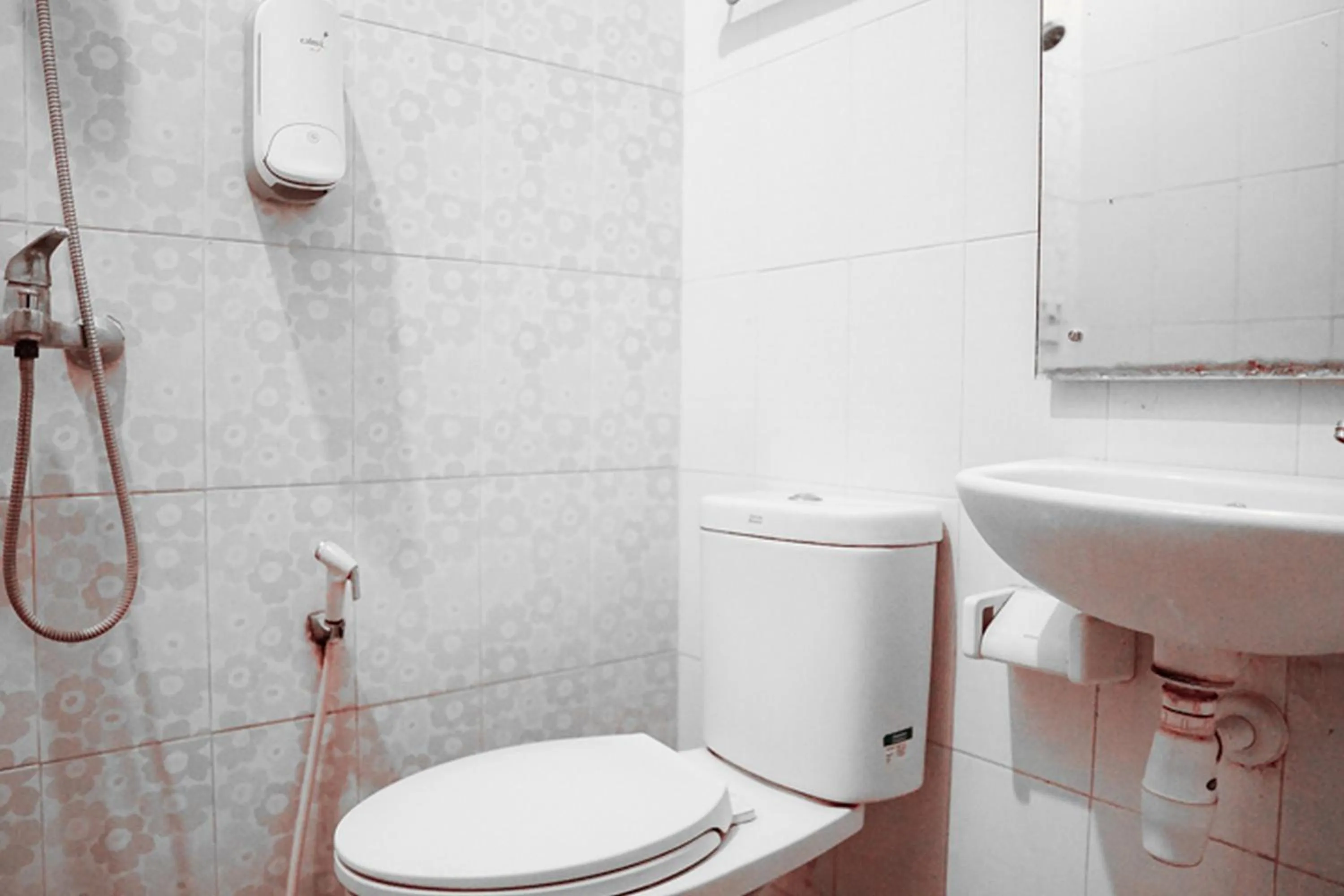 Audah Syariah Residence Mitra RedDoorz