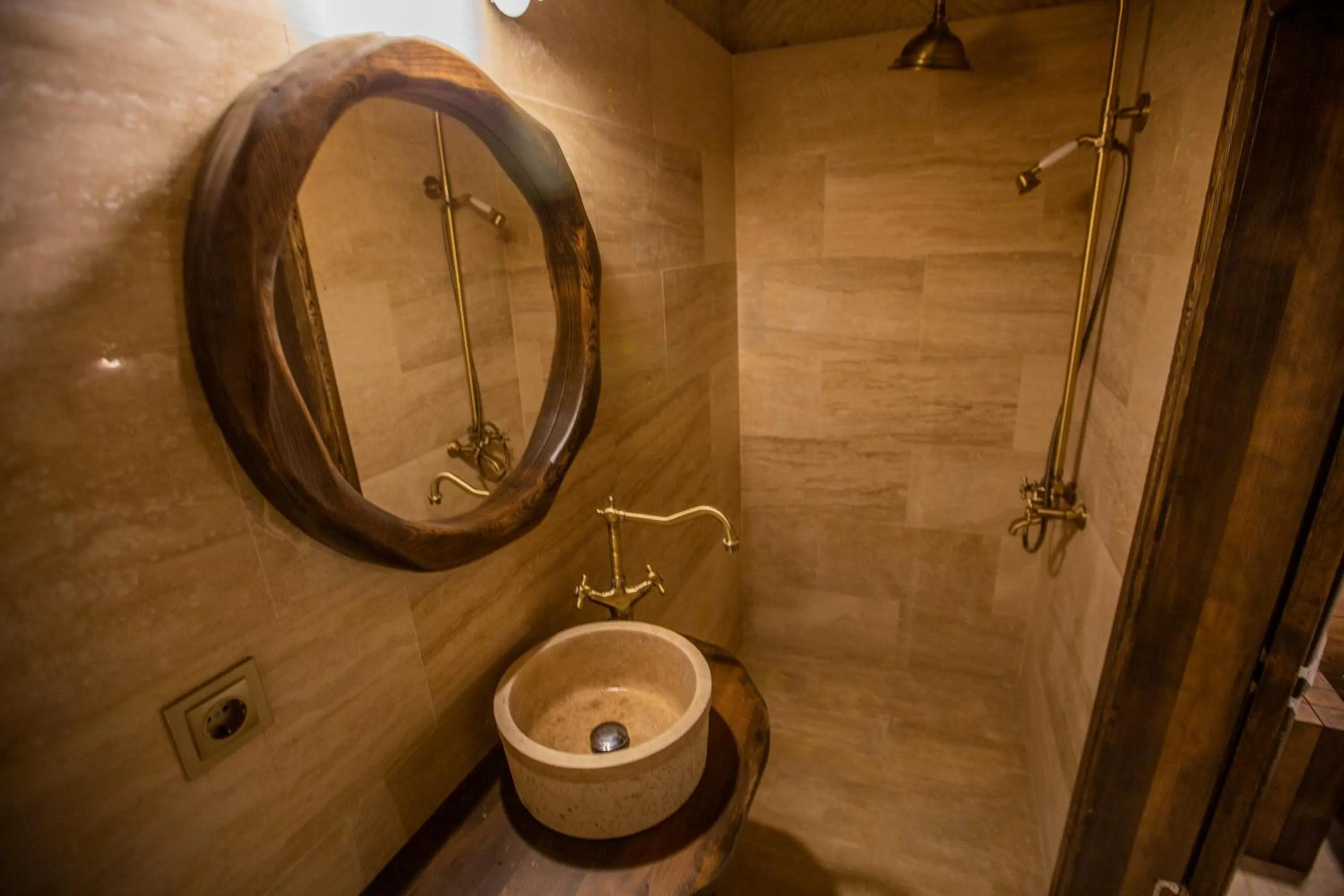 Bathroom in Mak's Cave House