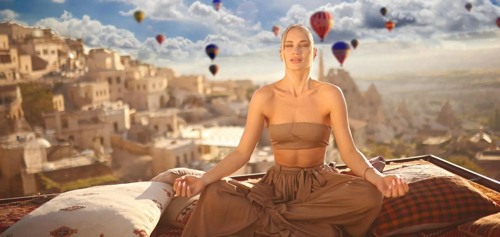 Balcony/Terrace in Mak's Cave House