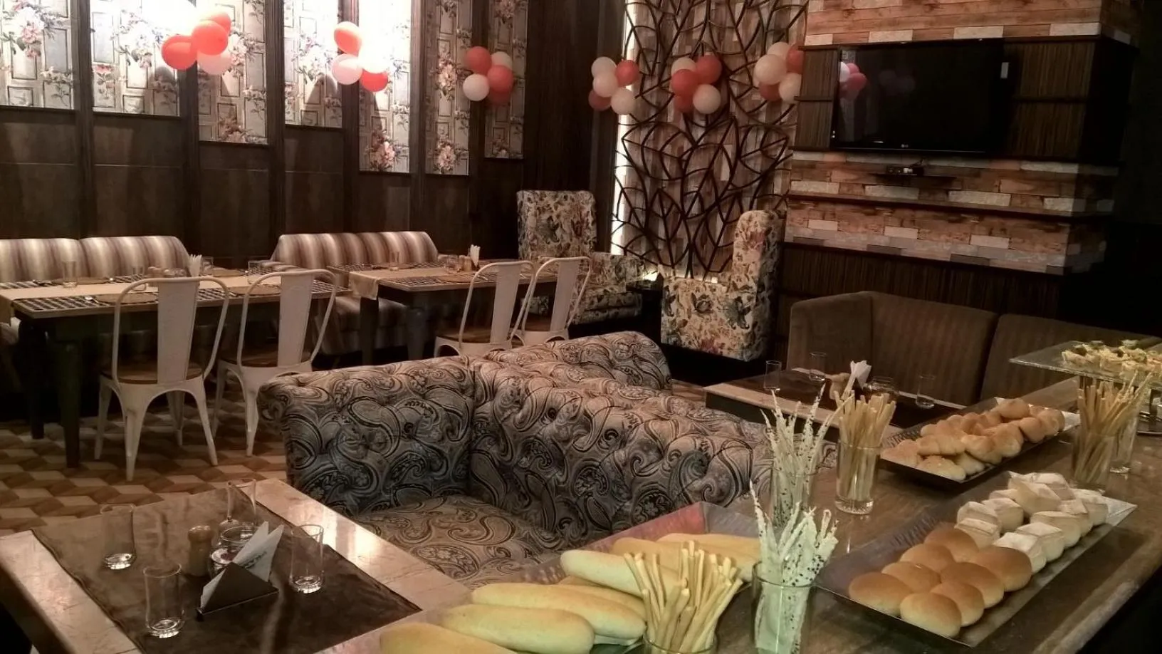 Buffet breakfast in Pramod Convention & Club Resort