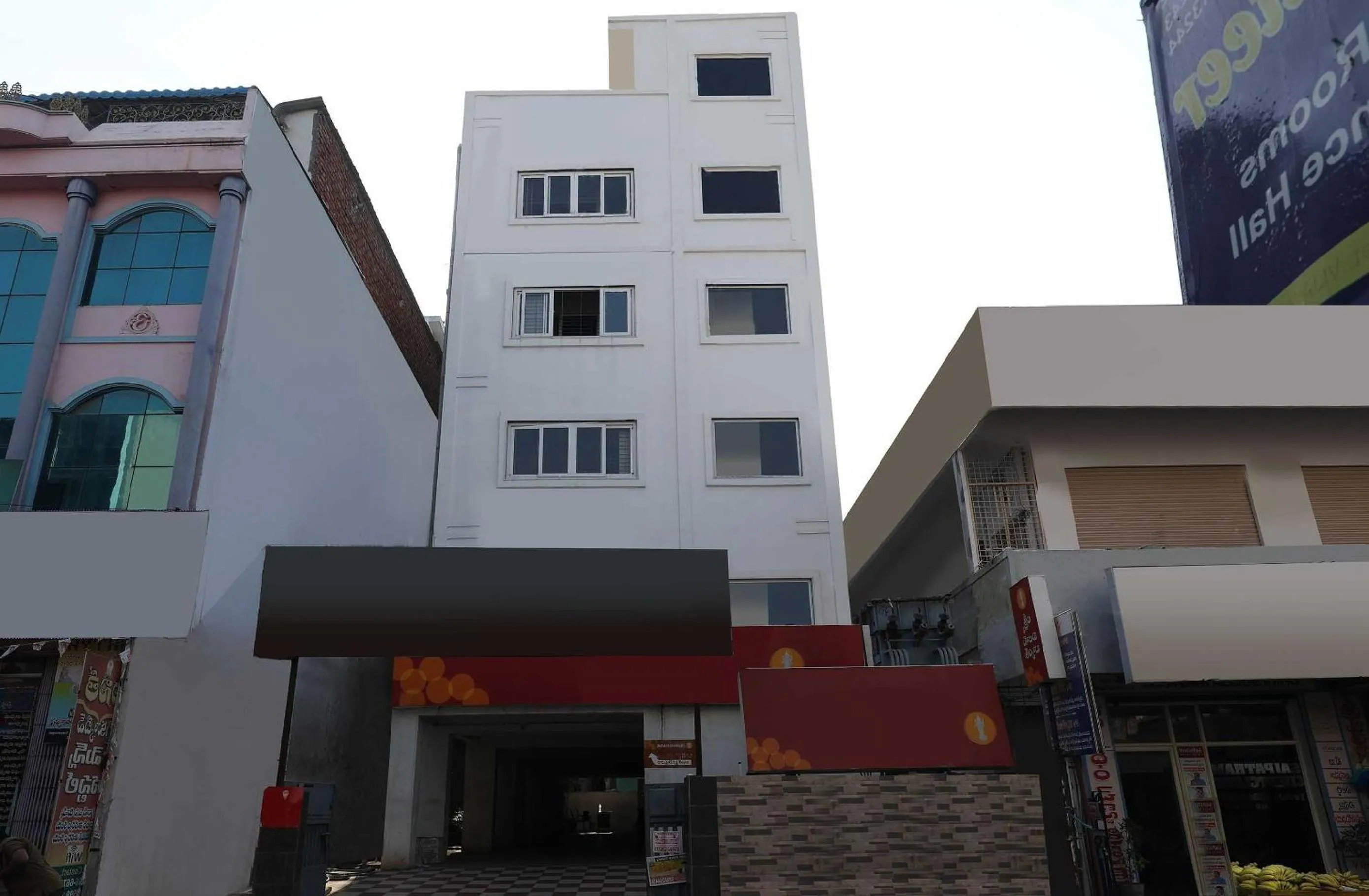 Hotel O Sr Residency