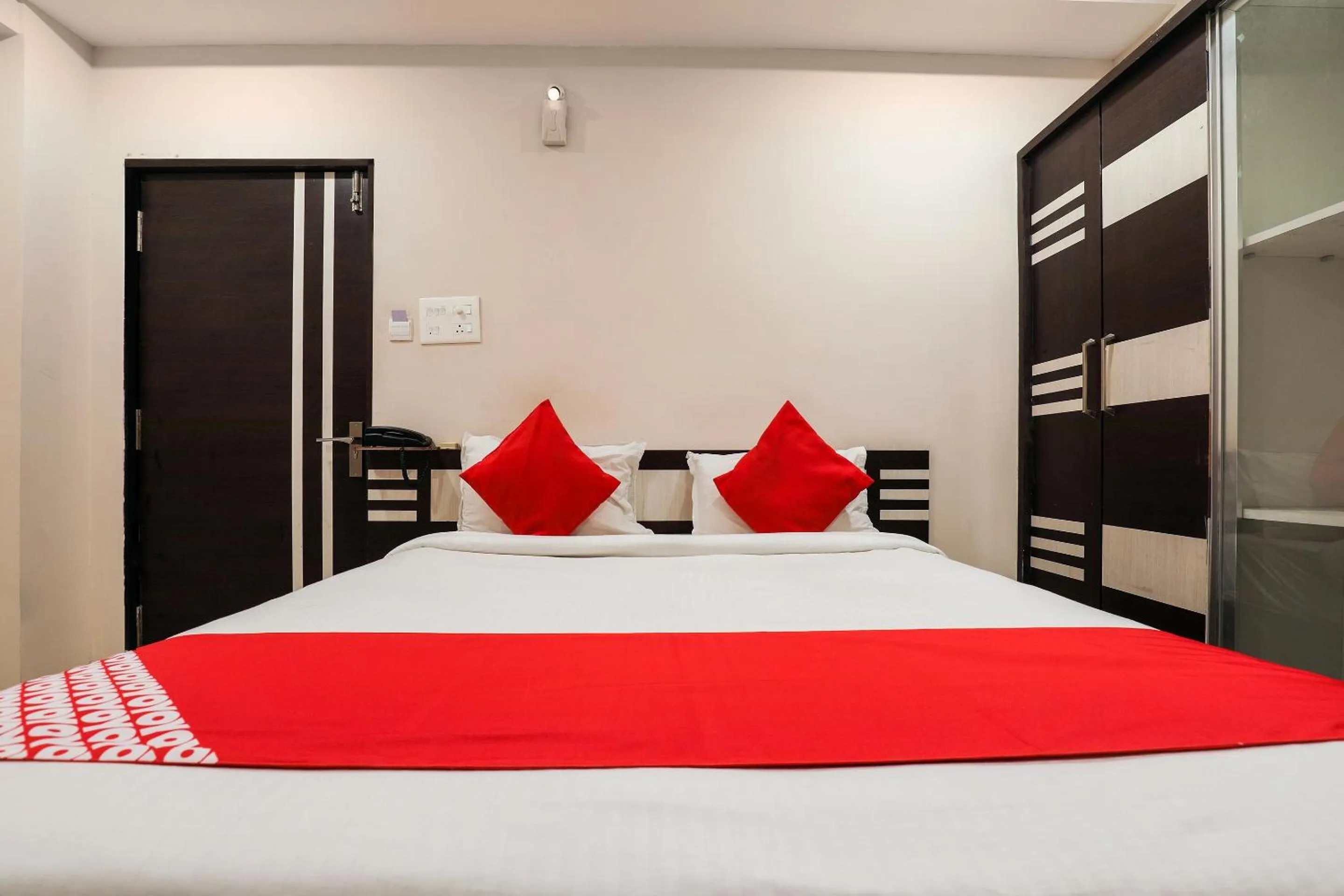 Bedroom in Hotel O Sr Residency