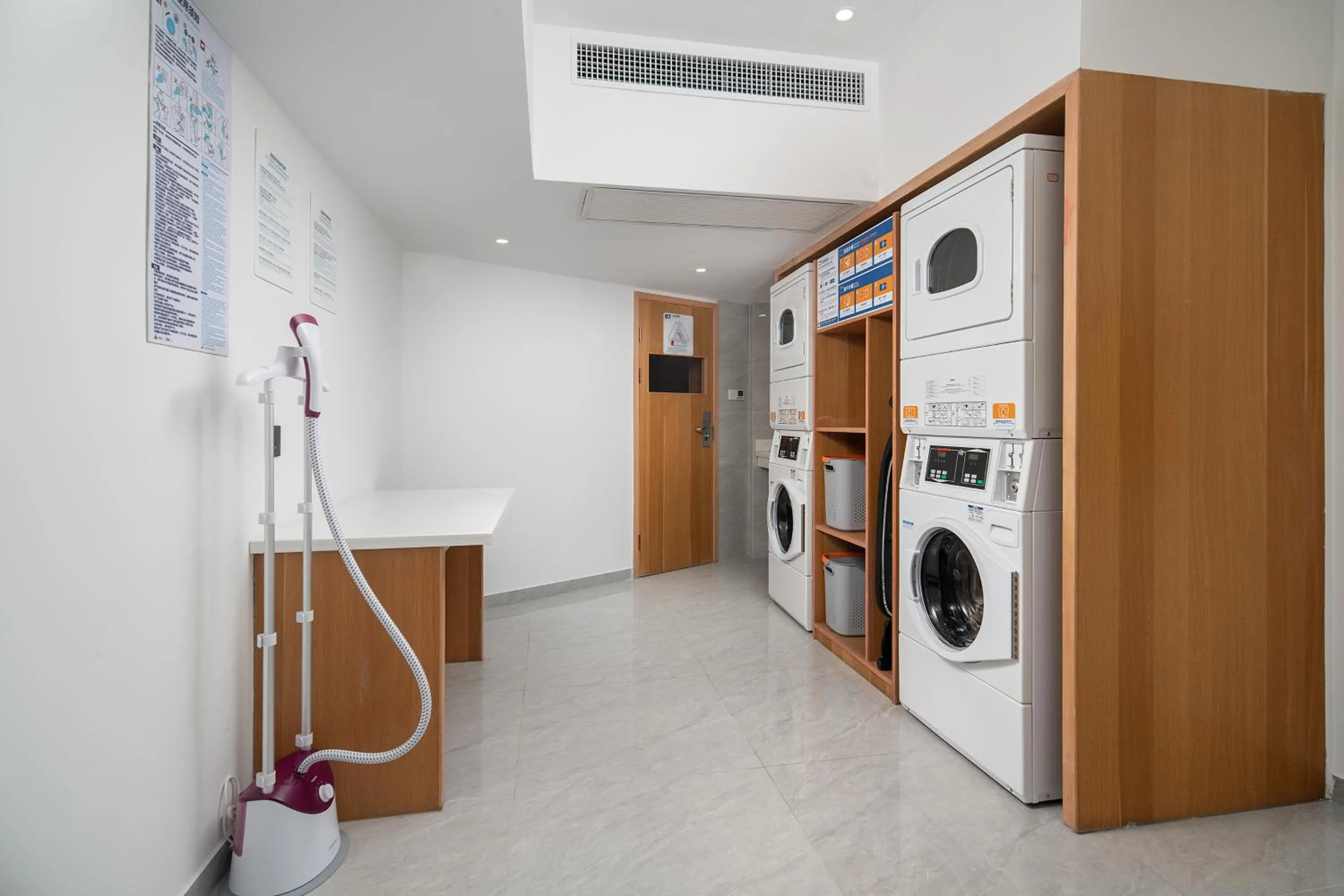 washing machine in Holiday Inn Express Xiamen LuShan