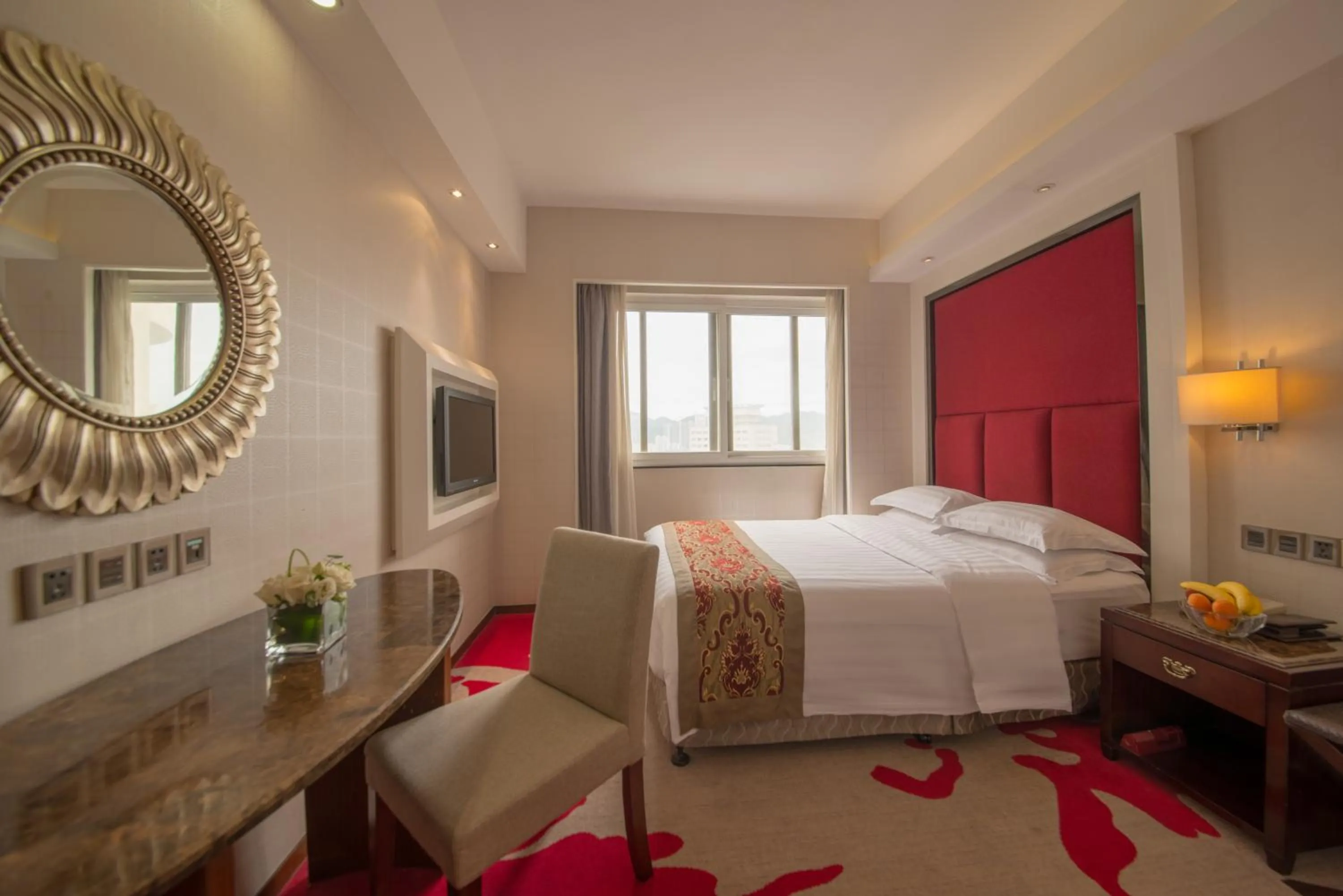 Photo of the whole room, Bed in Holiday Inn Express Xiamen LuShan