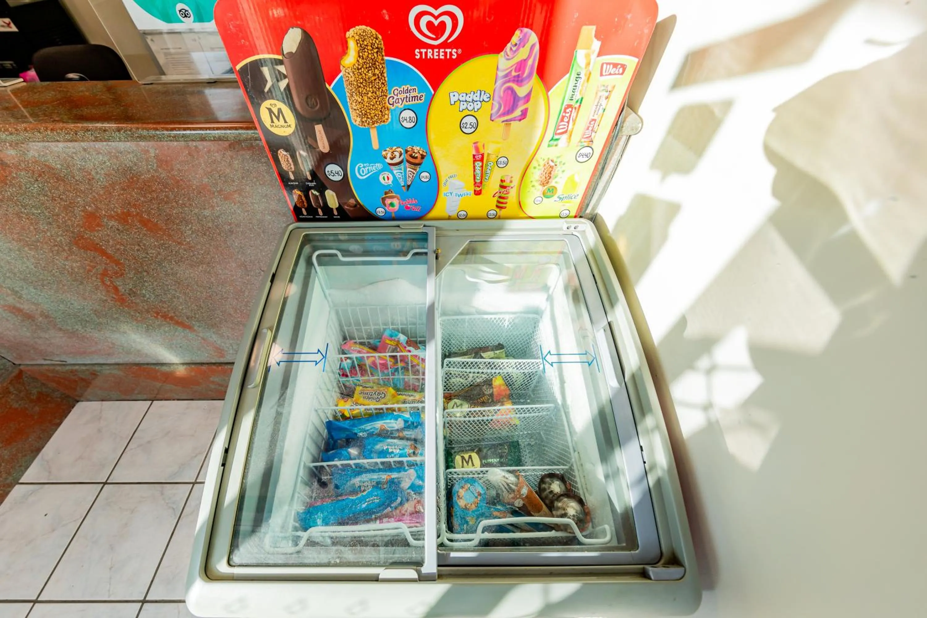 Food and drinks in Eden Motel