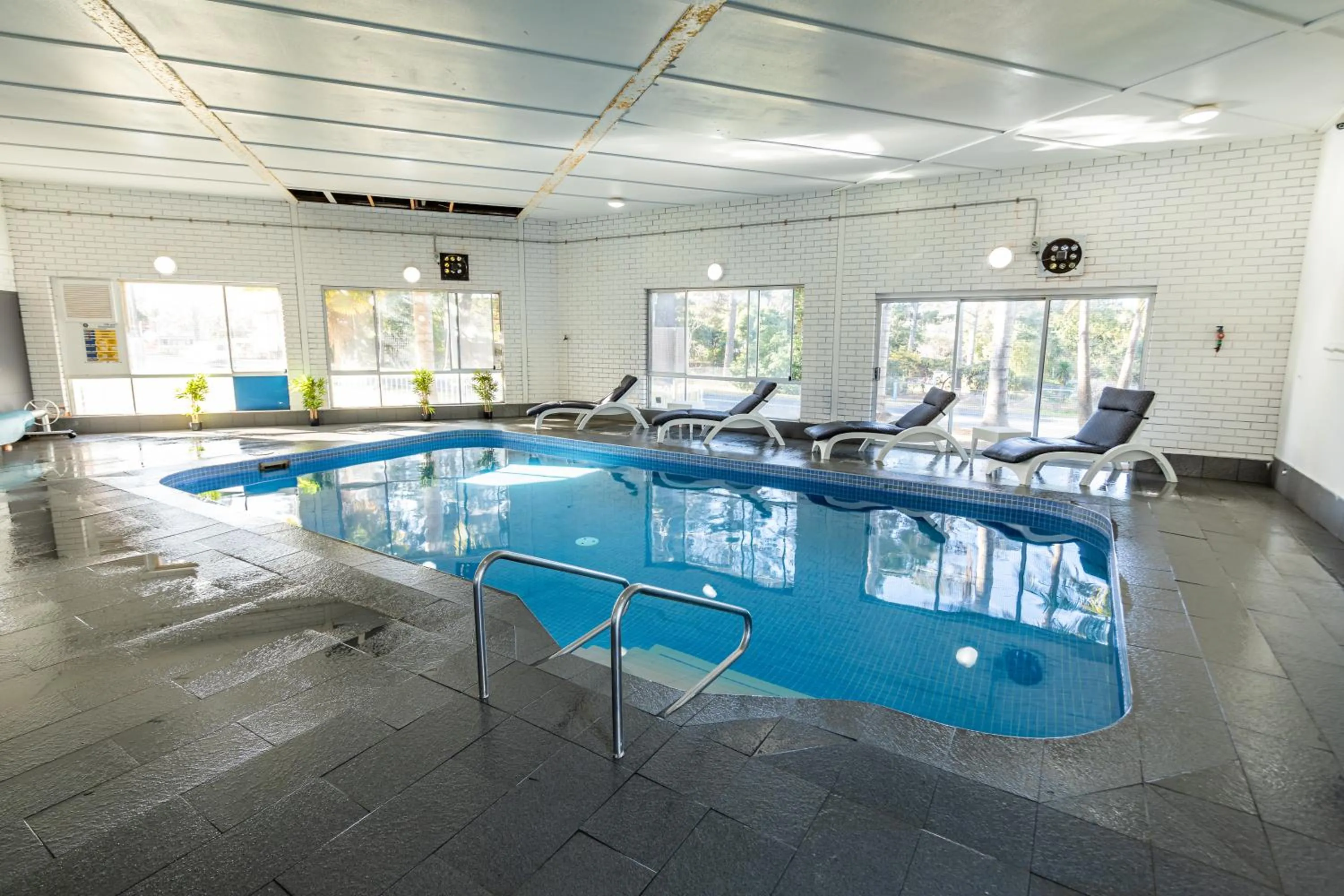 Pool view in Eden Motel