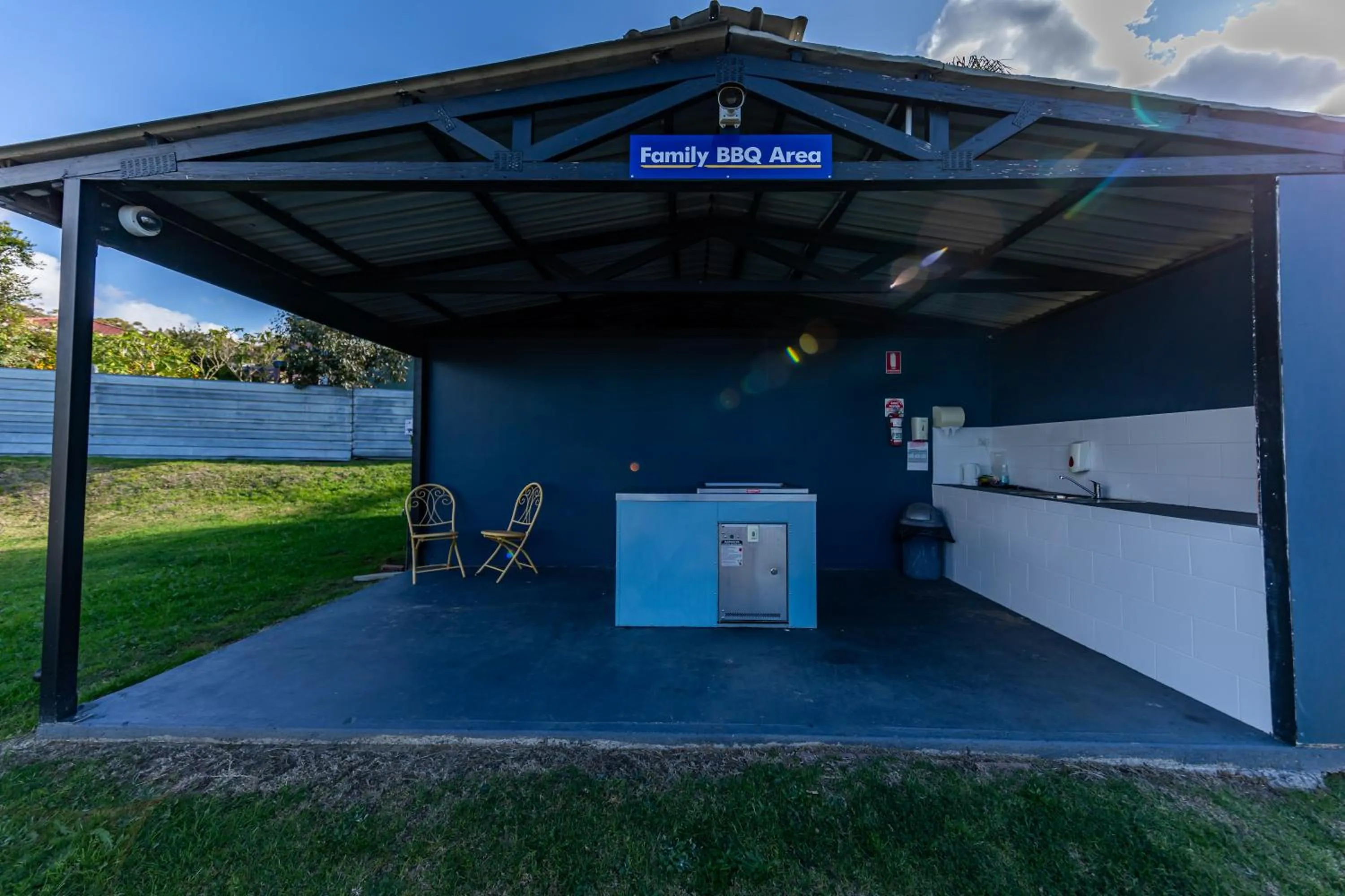 BBQ facilities in Eden Motel
