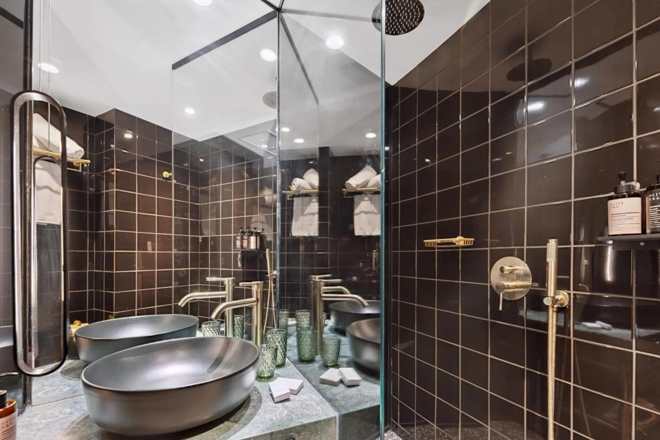 Shower in Skylark, Aluma Hotels & Resorts