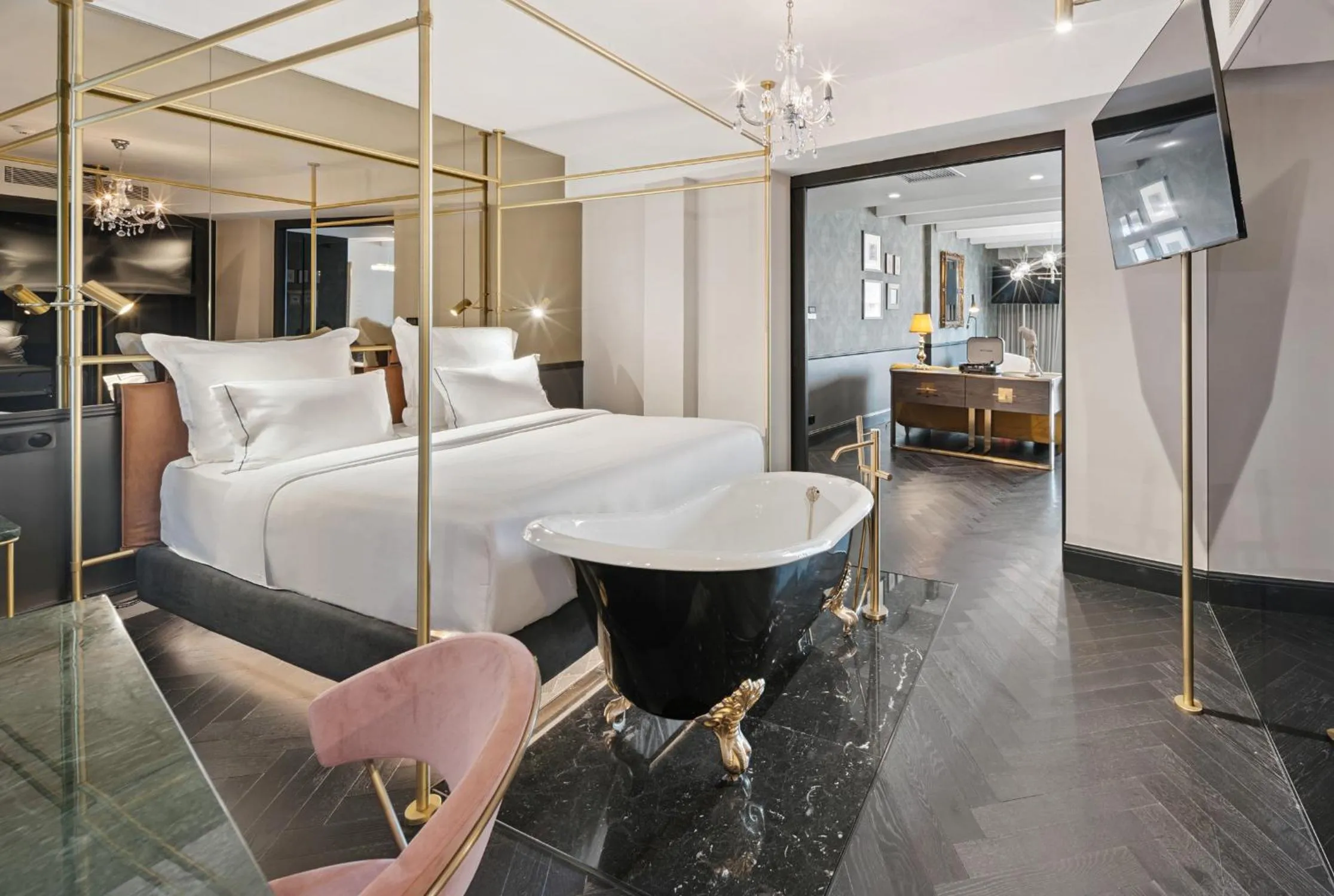 Bedroom, Bed in Skylark, Aluma Hotels & Resorts