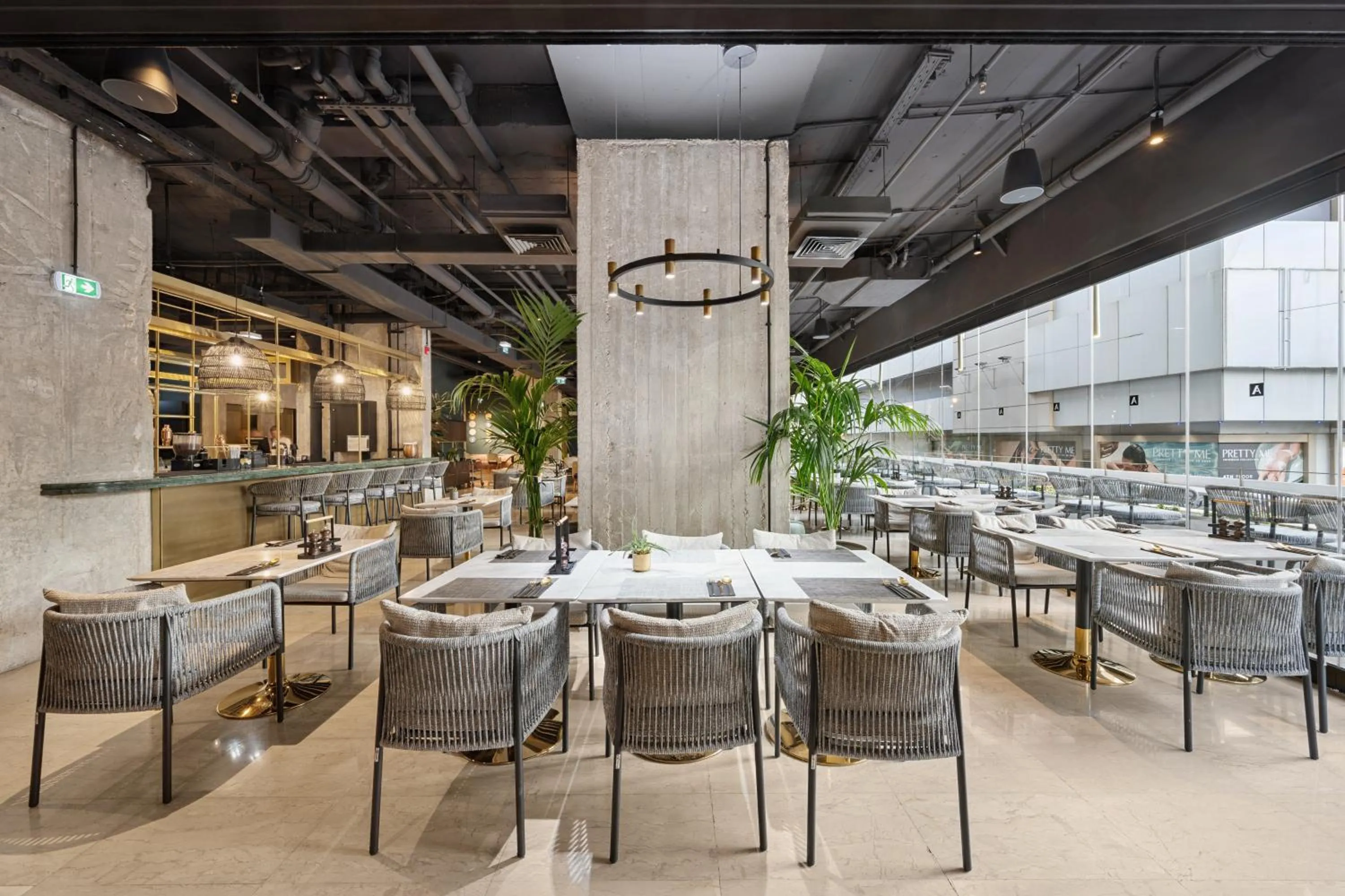 Restaurant/places to eat in Skylark, Aluma Hotels & Resorts