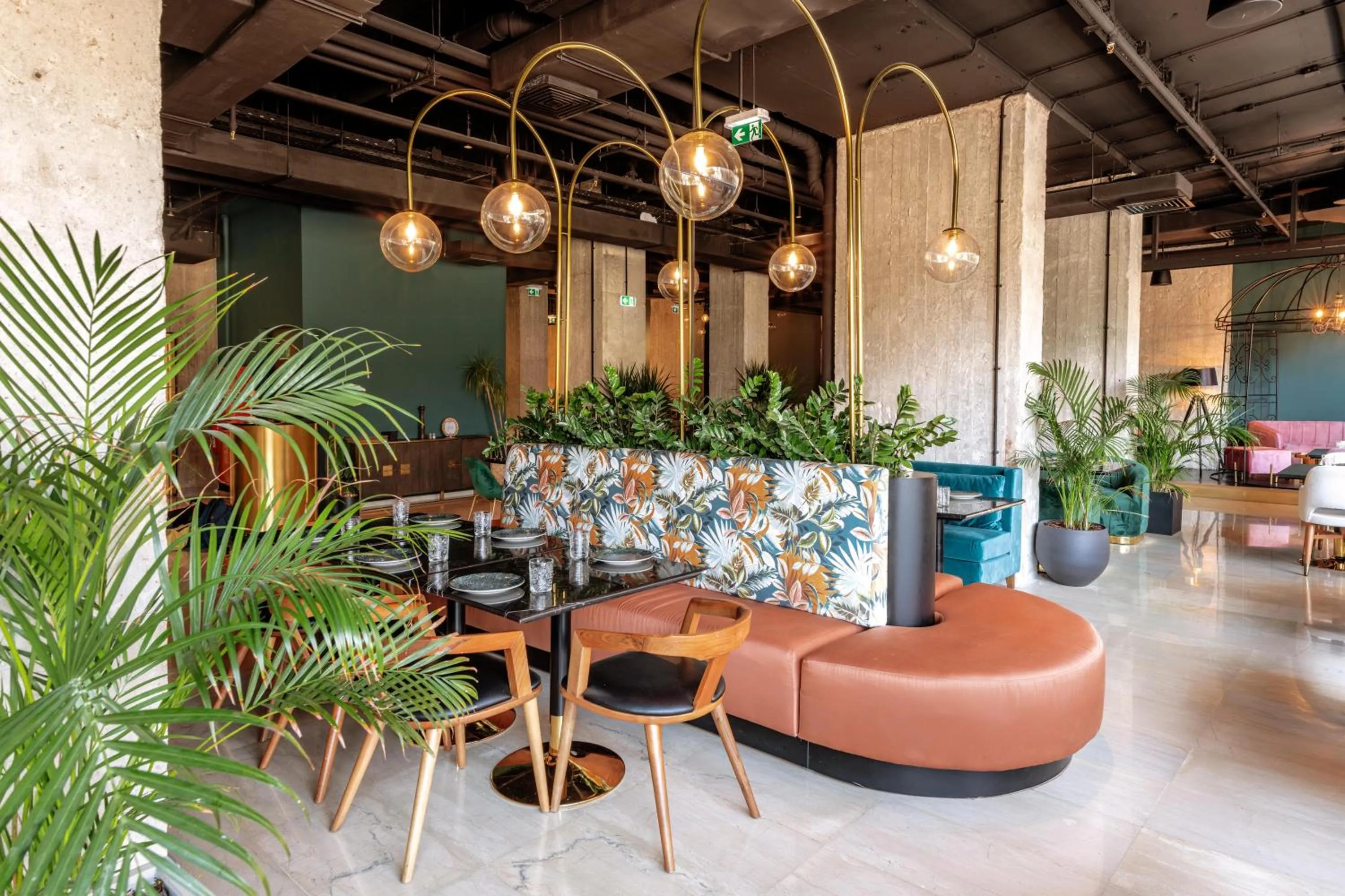 Restaurant/places to eat in Skylark, Aluma Hotels & Resorts