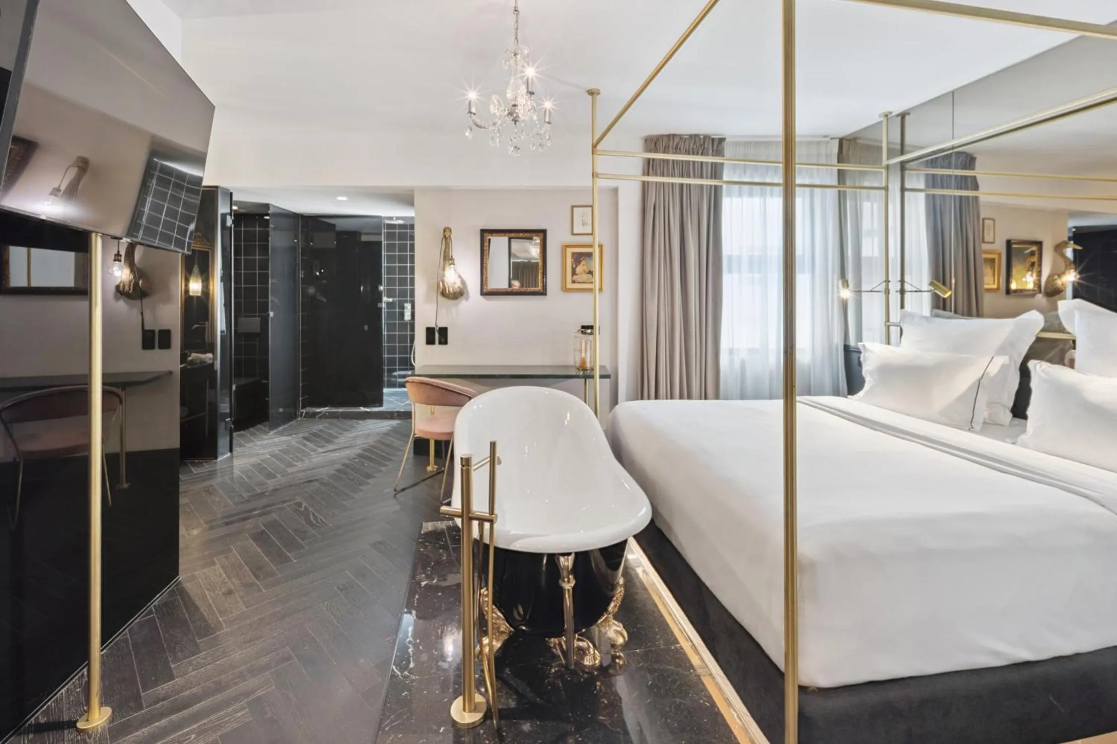 Bed in Skylark, Aluma Hotels & Resorts