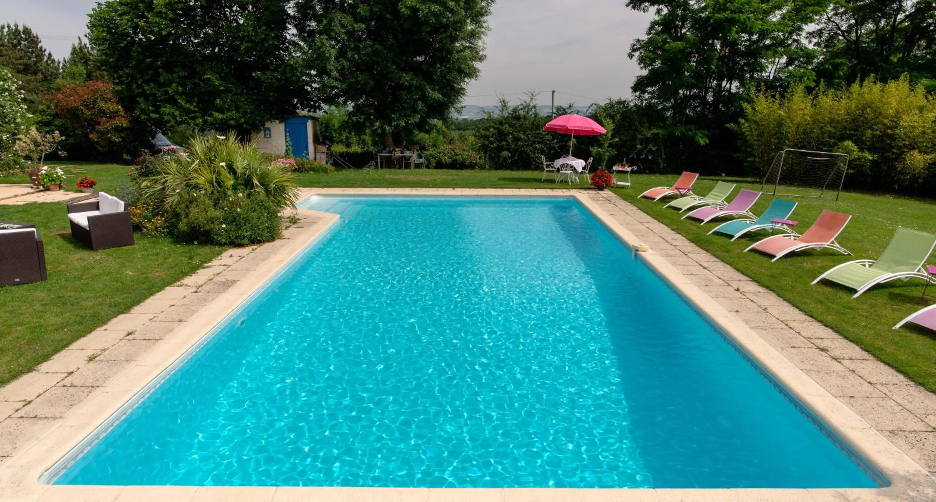 Patio in Chambres d'hôtes Larroquinière