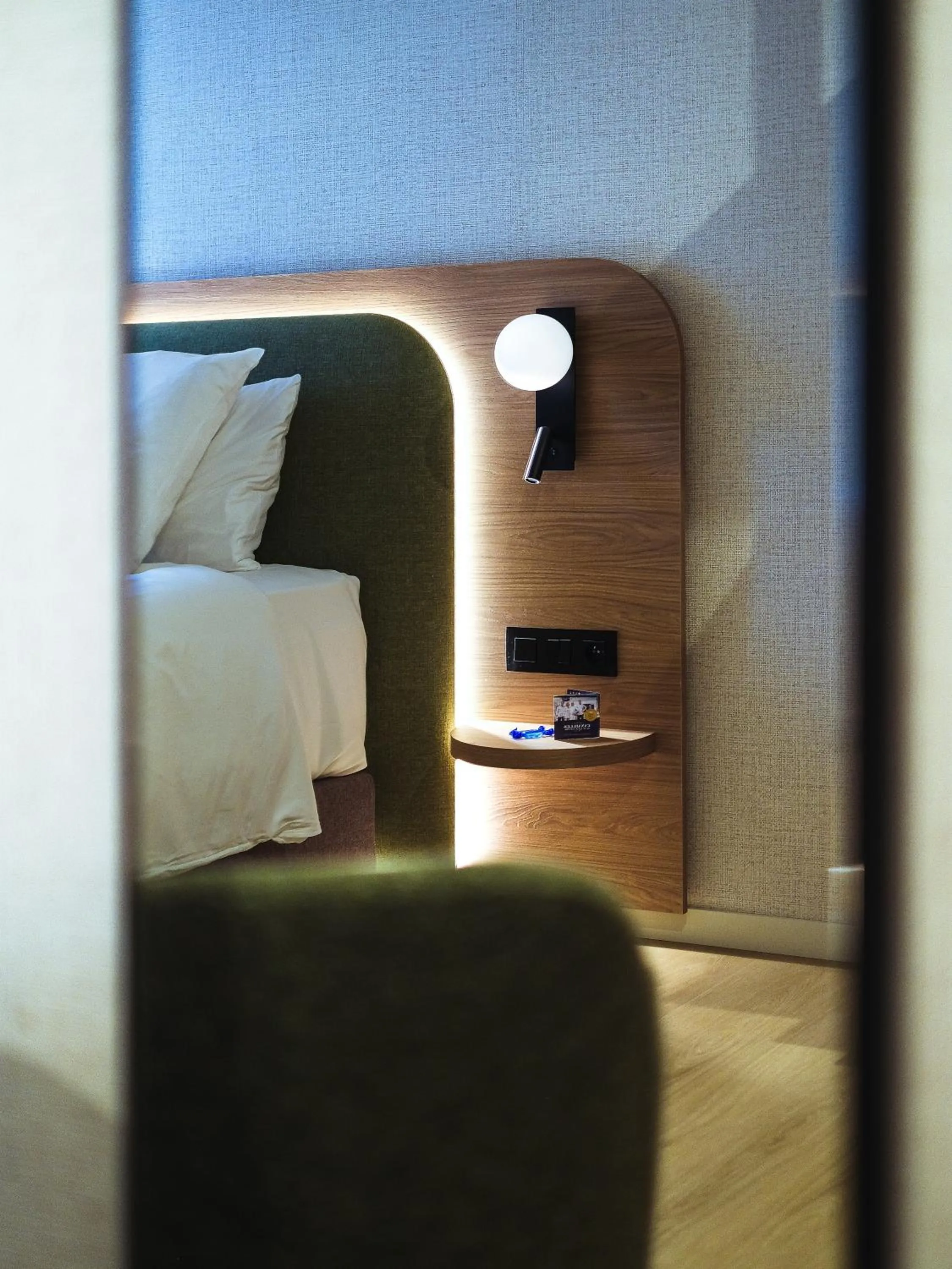 Bed in Hôtel Les Ardillières du Pont d'Oye