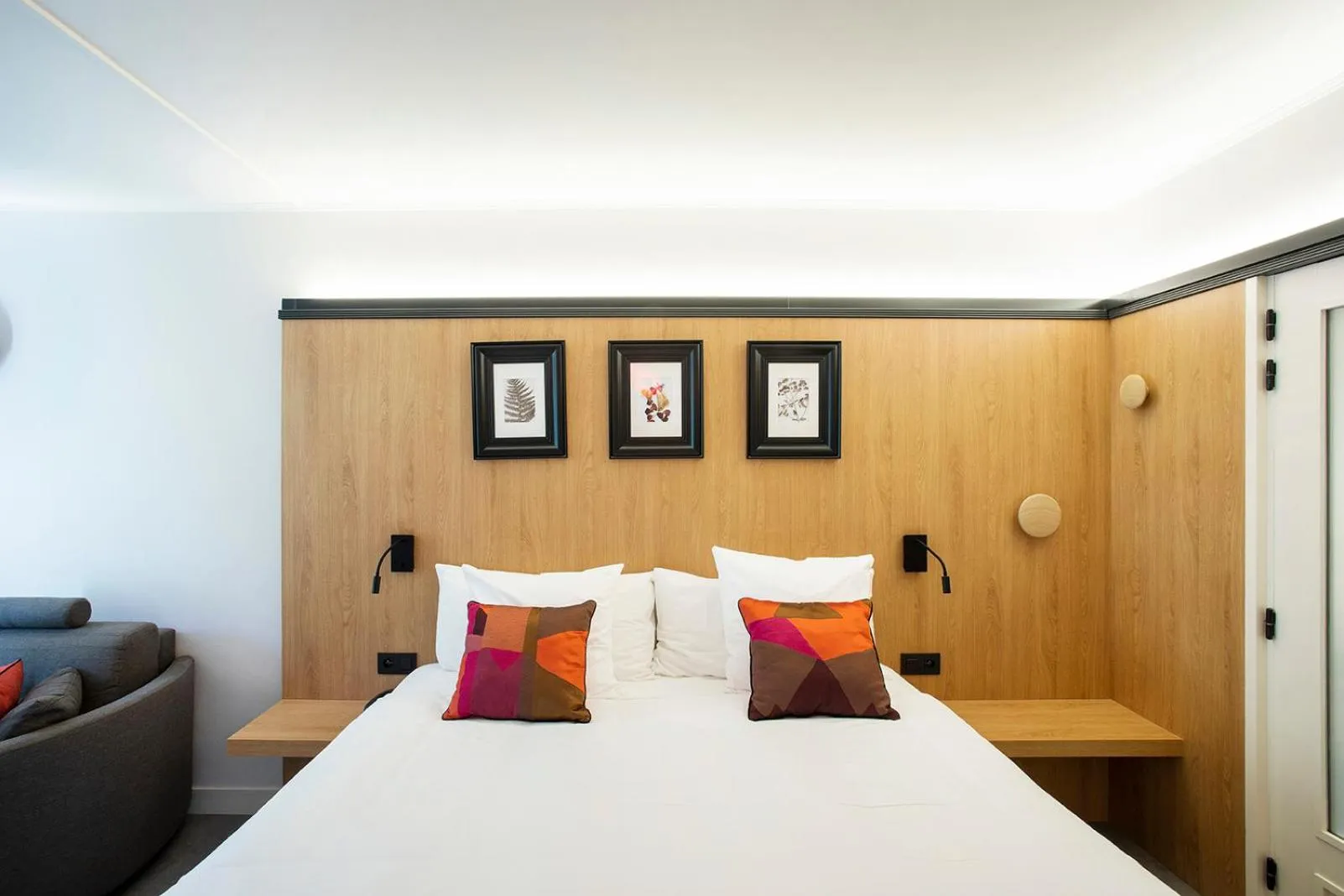 Bed in Hôtel Les Ardillières du Pont d'Oye