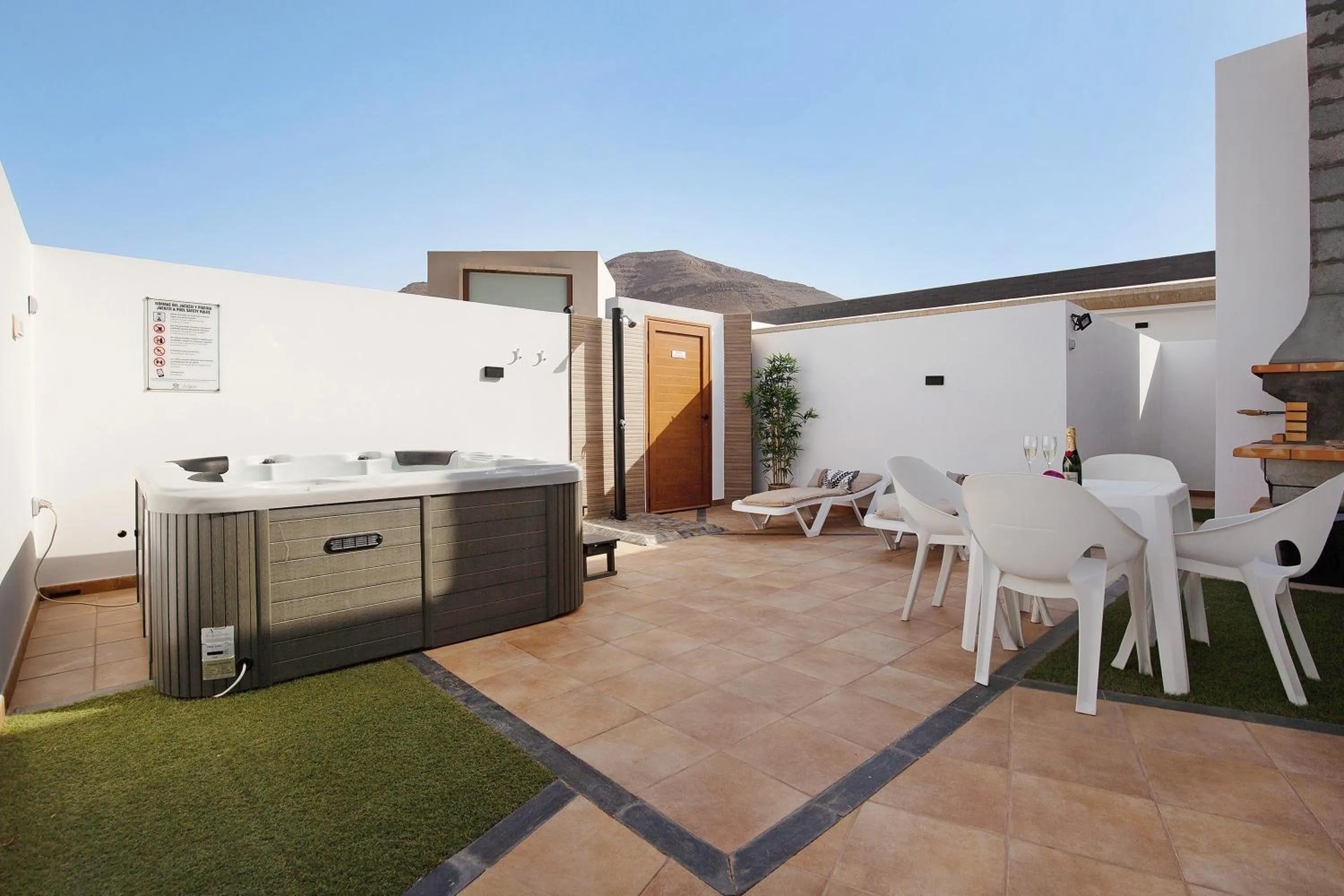 Apartment with Terrace in Eclipse