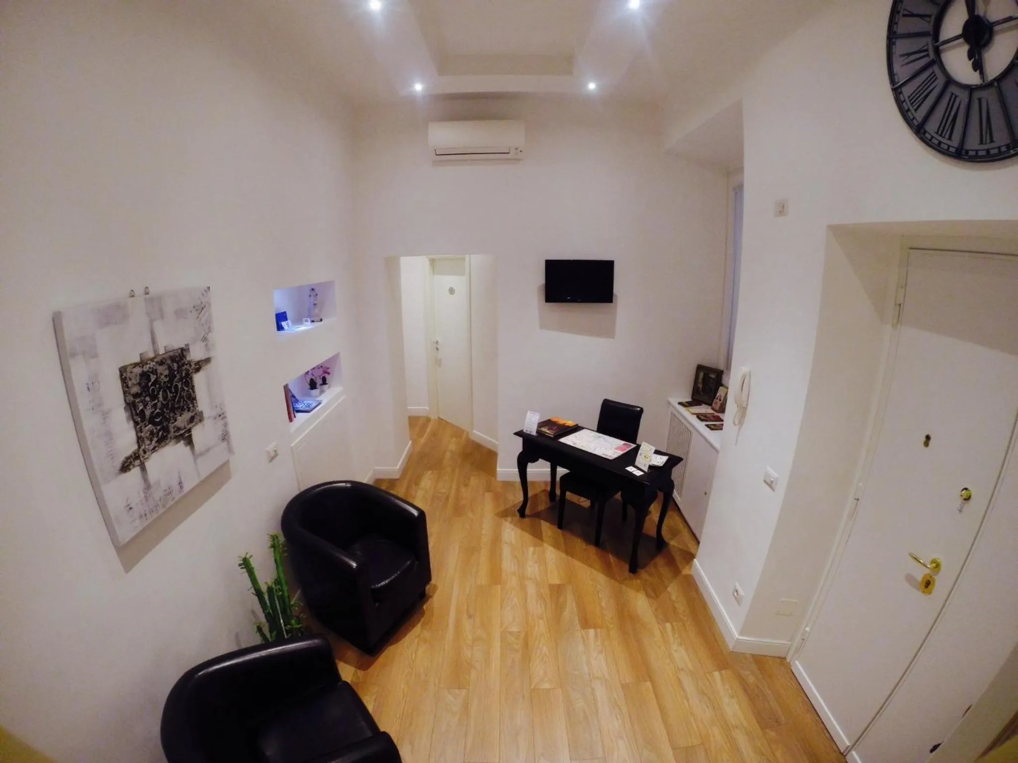 Lobby or reception in Tre R Colosseo