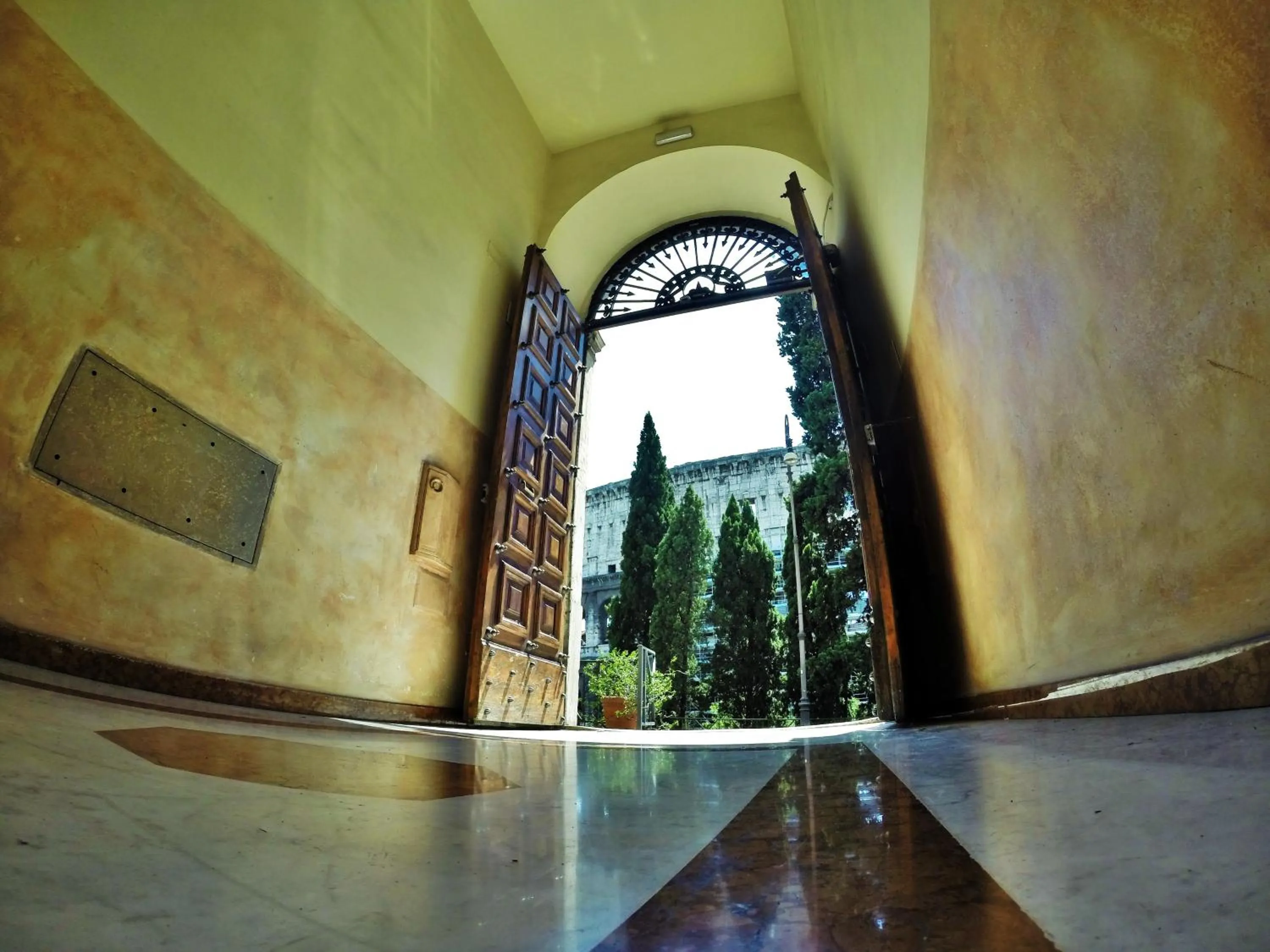 Day in Tre R Colosseo