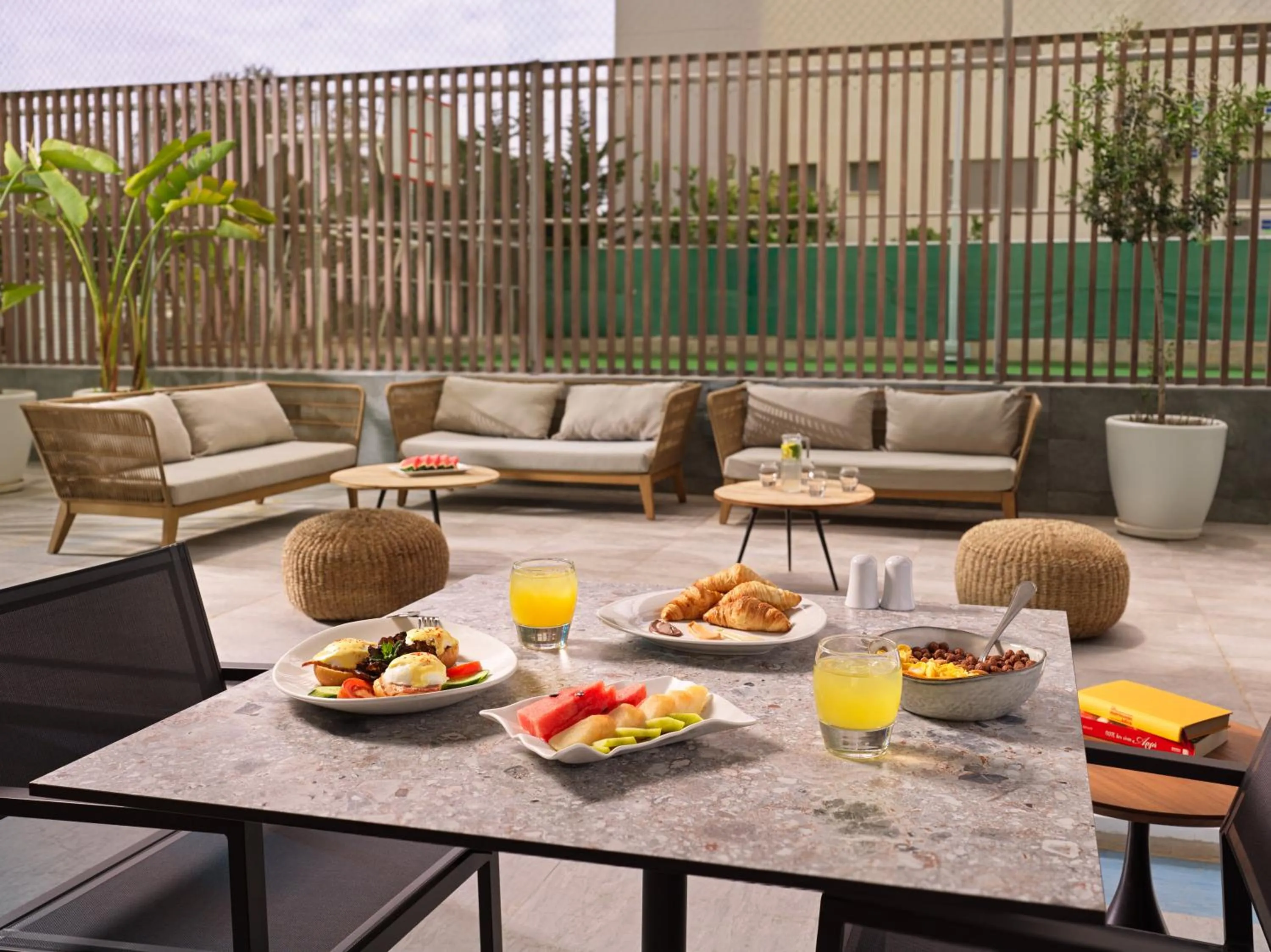 Breakfast in TSANotel