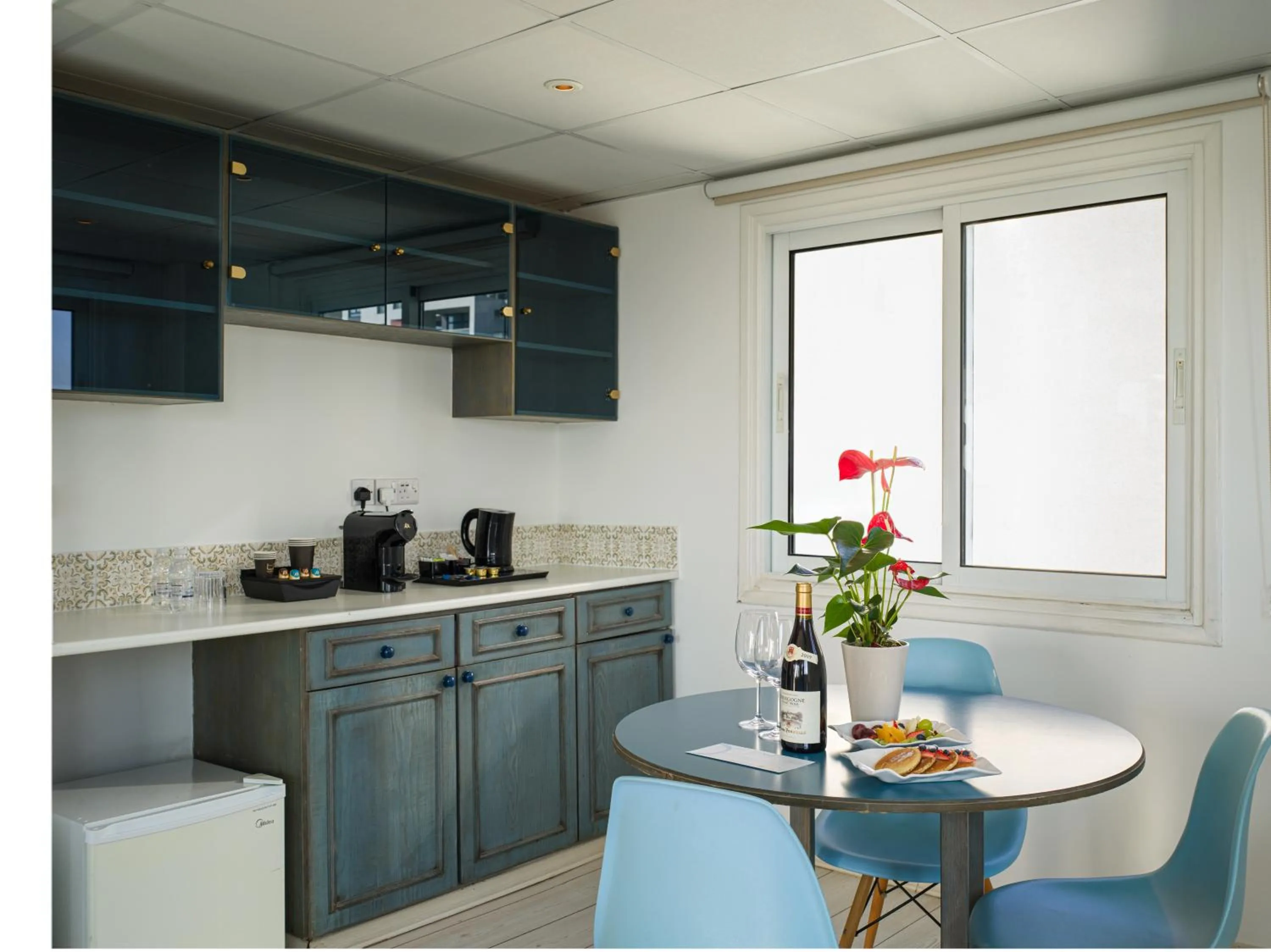 Coffee/tea facilities in TSANotel