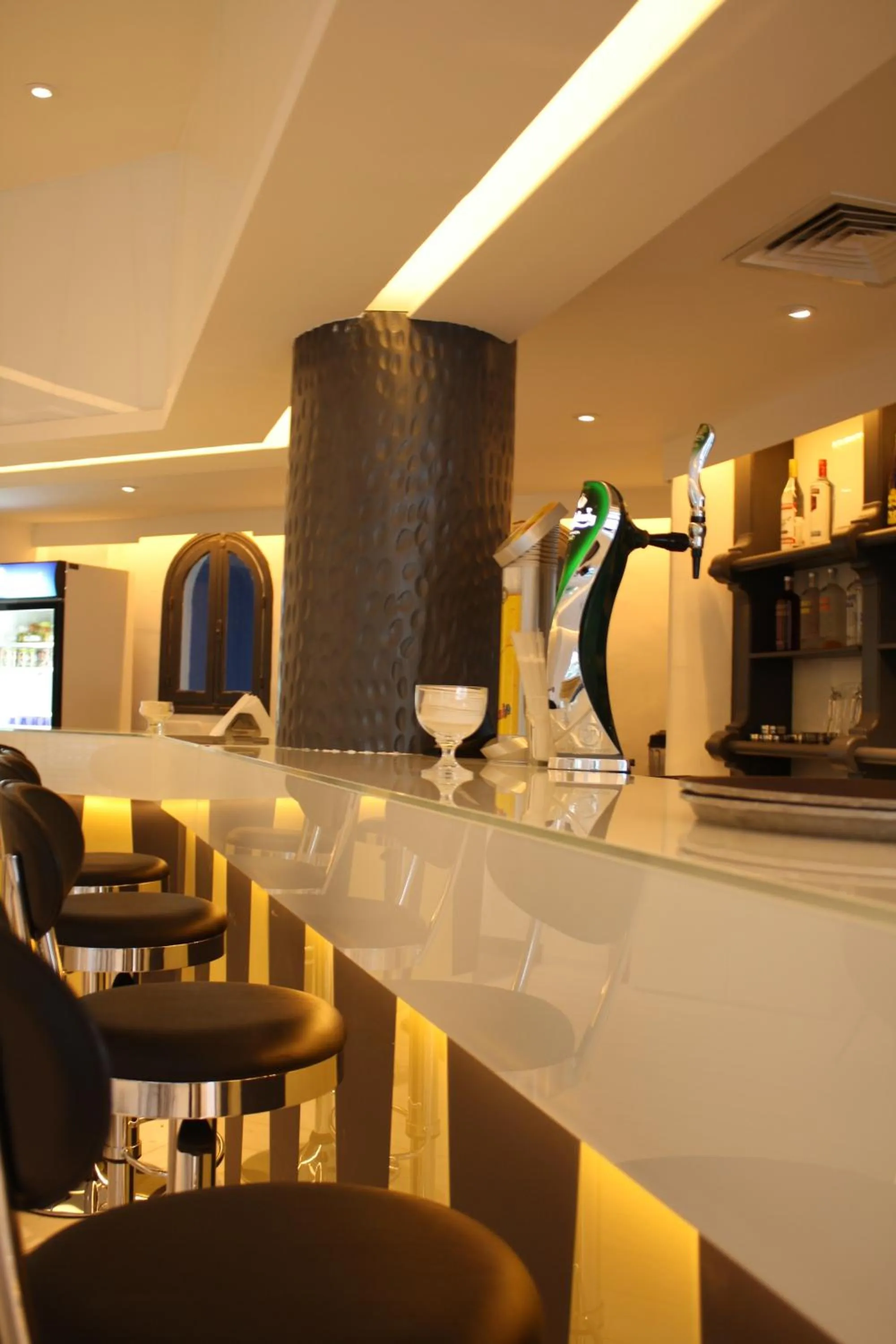 Lounge or bar in TSANotel