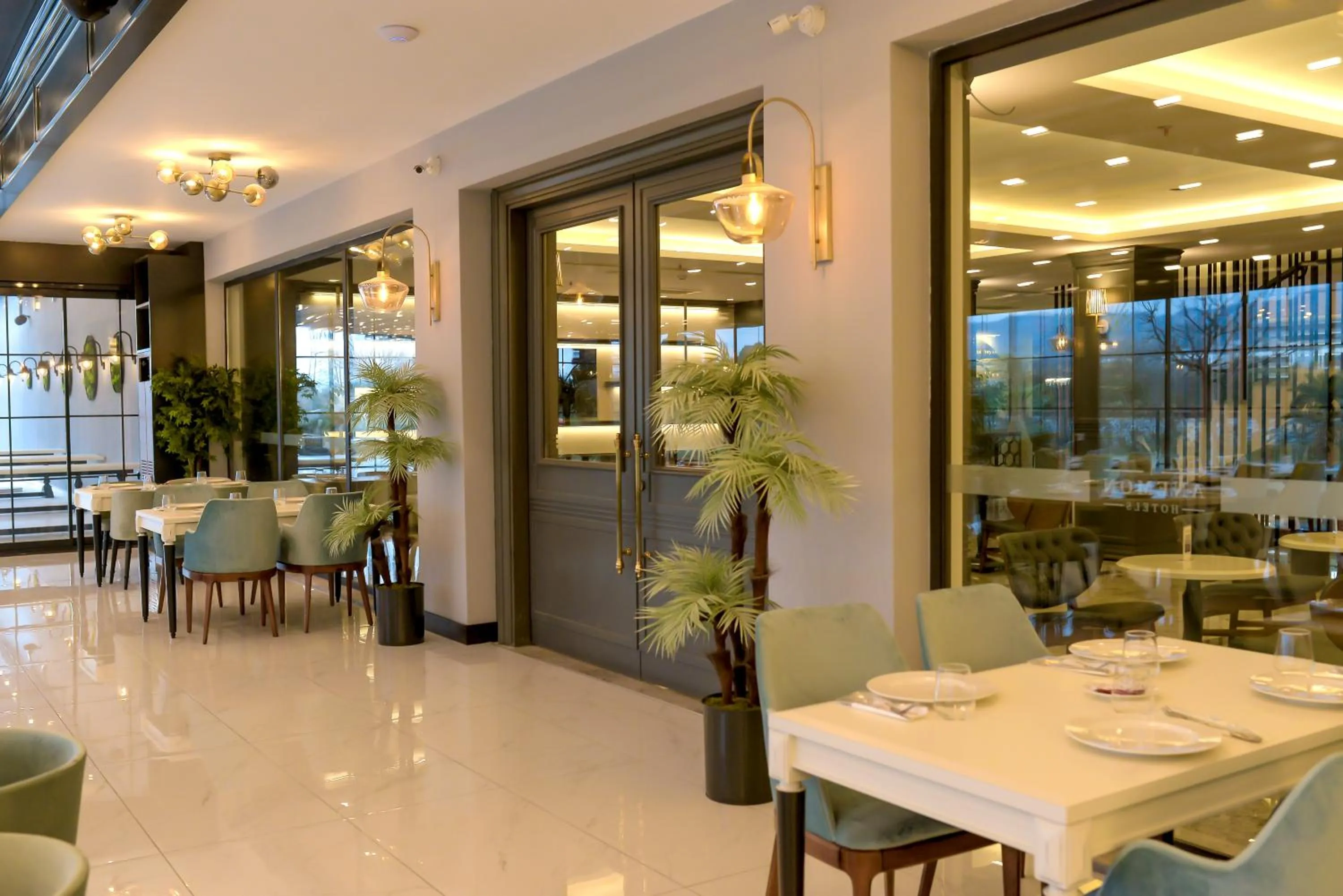 Restaurant/places to eat in Anemon Kent Aydın Otel
