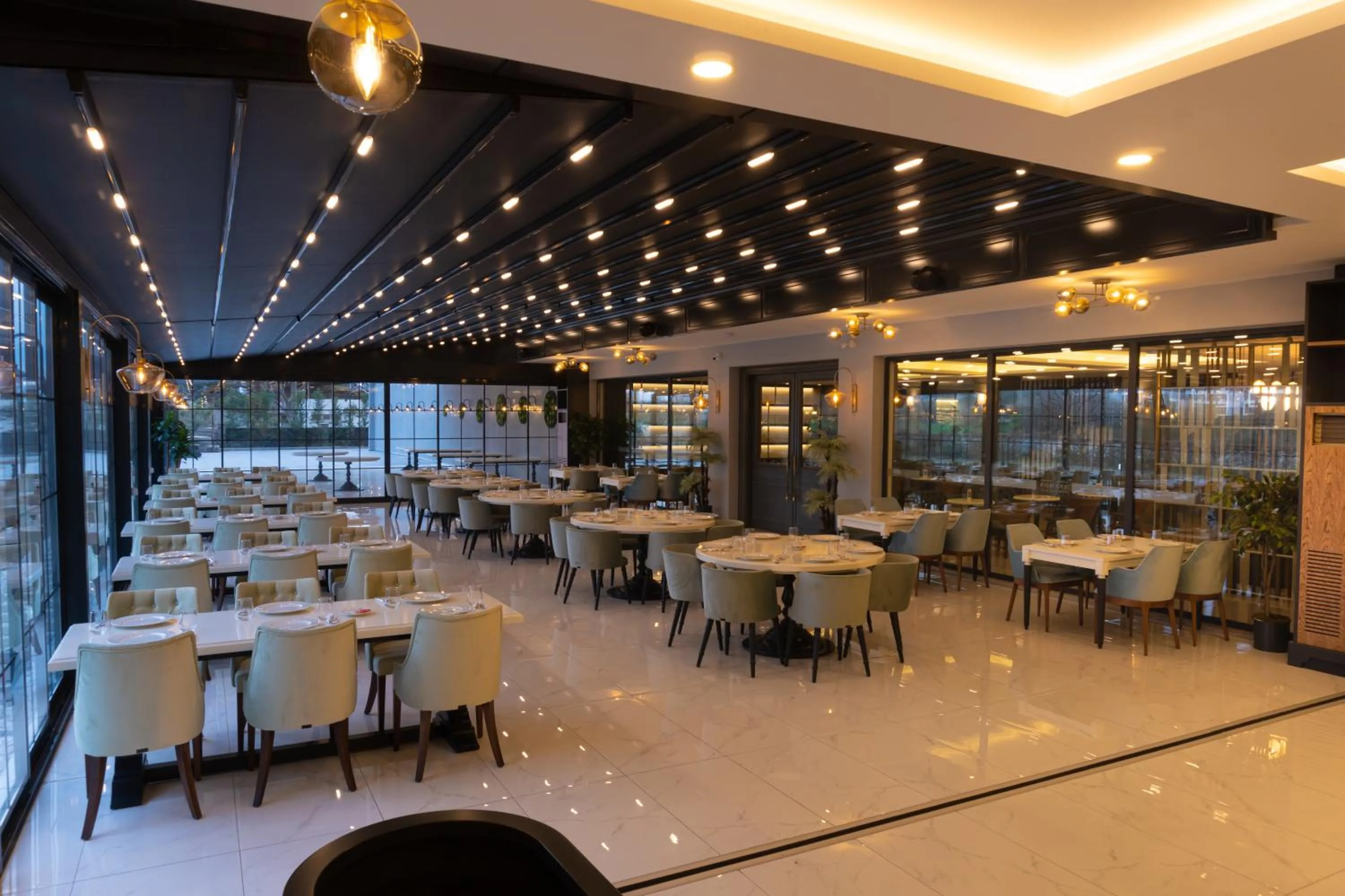 Restaurant/places to eat in Anemon Kent Aydın Otel