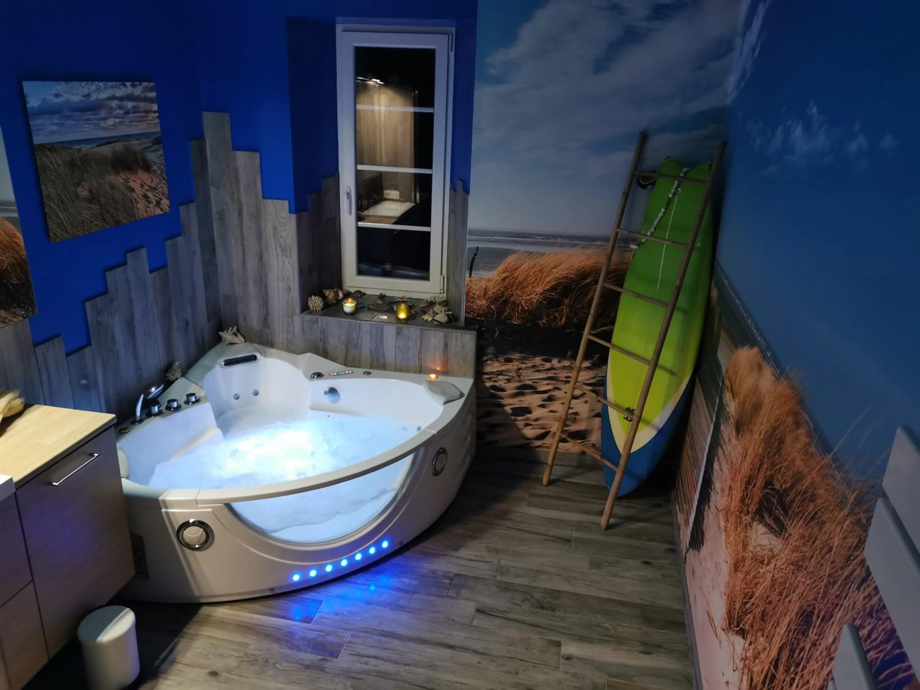 Hot Tub in Domaine de la Castagnère