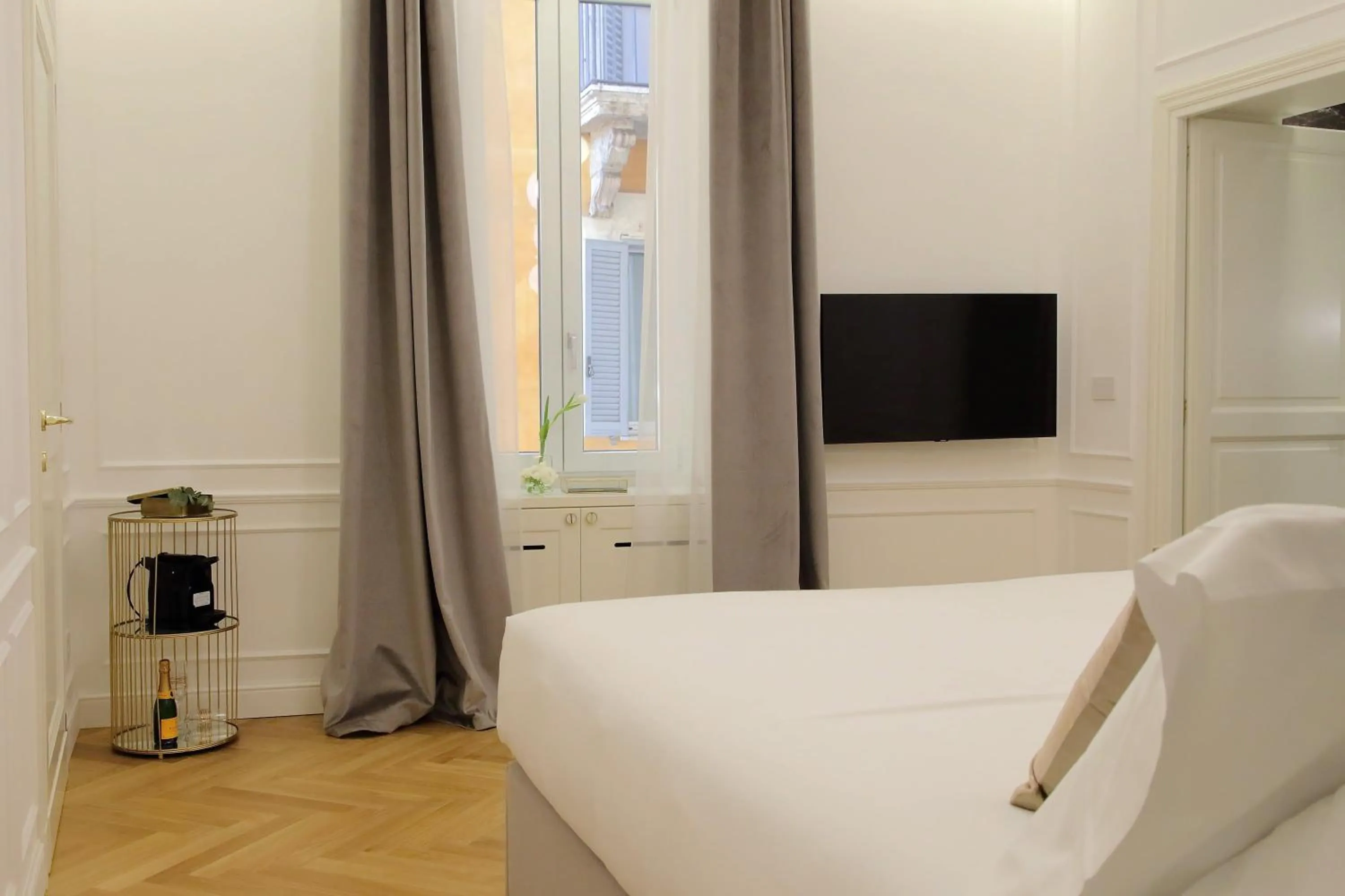 Bedroom, Bed in Domna Luxury Suites