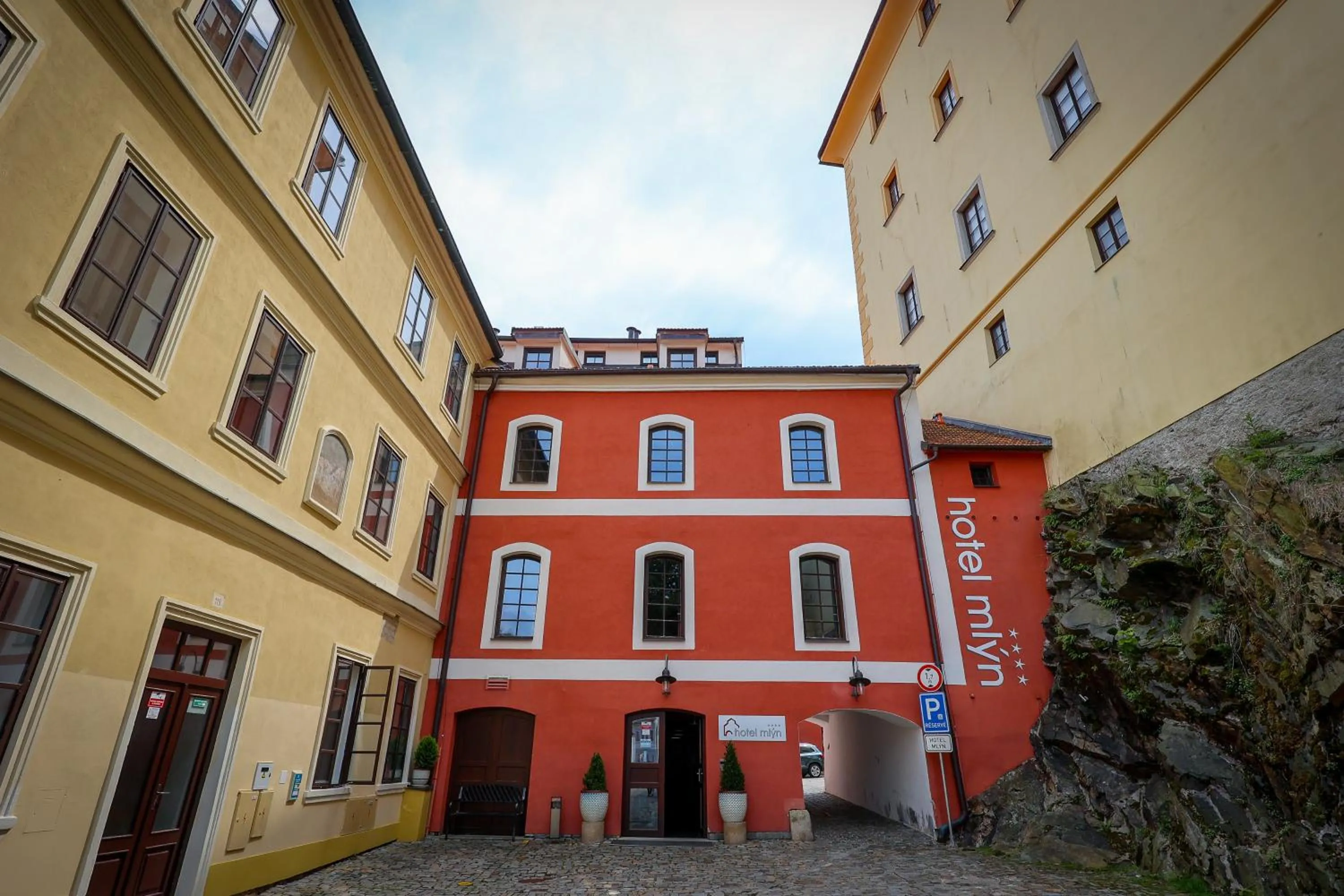 Property building in Hotel Mlýn