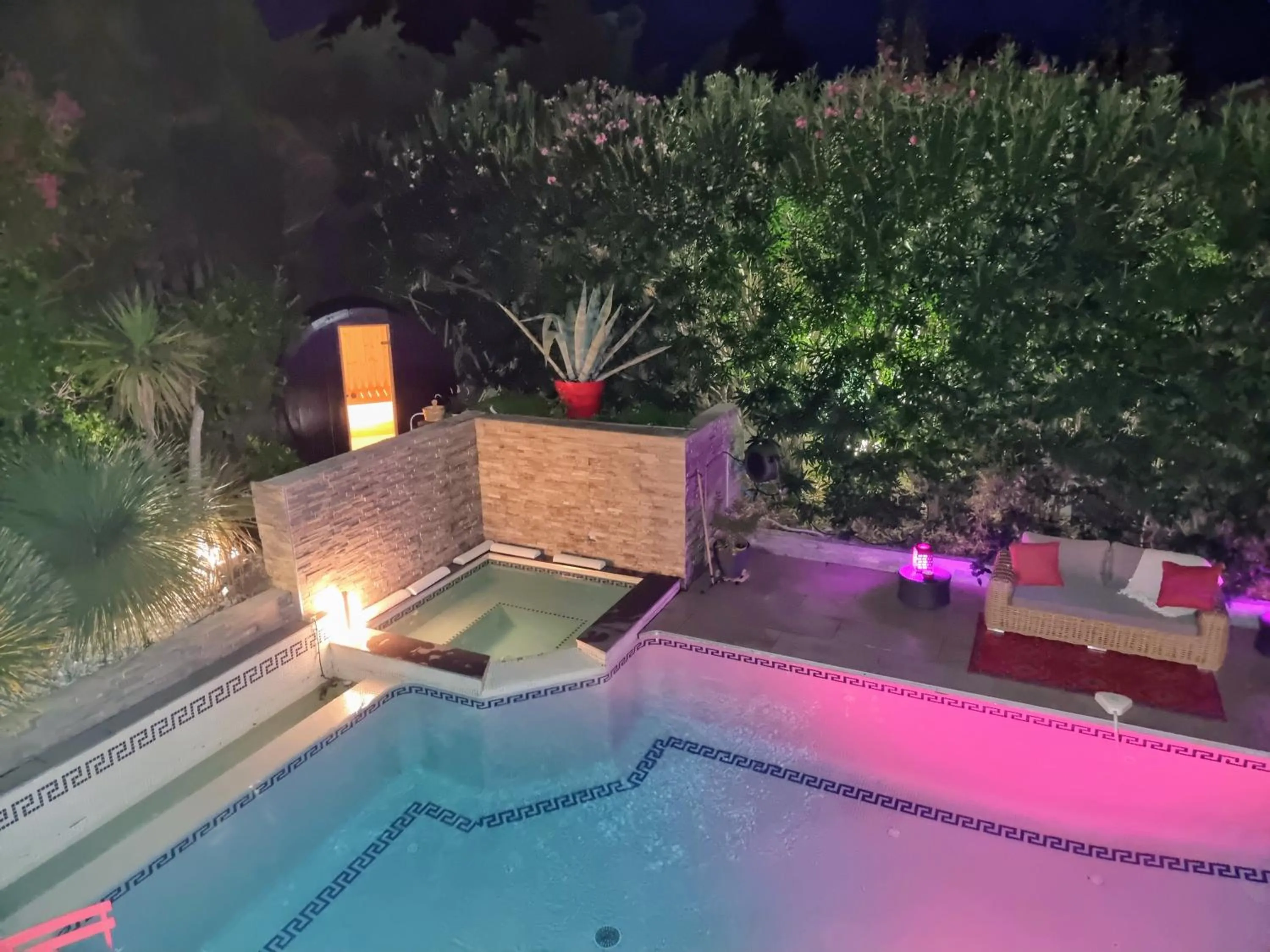 Swimming pool in La Villa Blanche