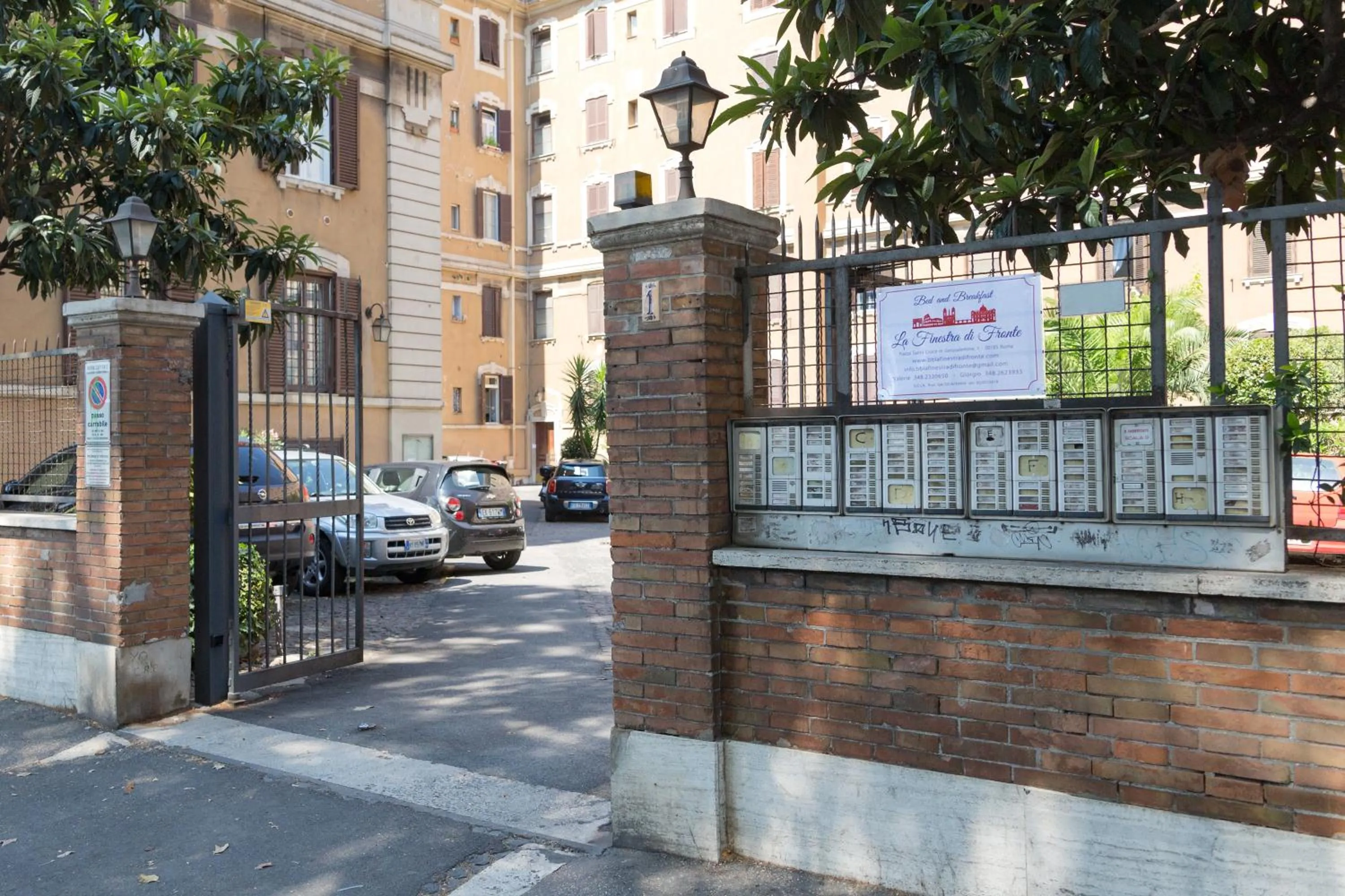 B&B La Finestra di Fronte