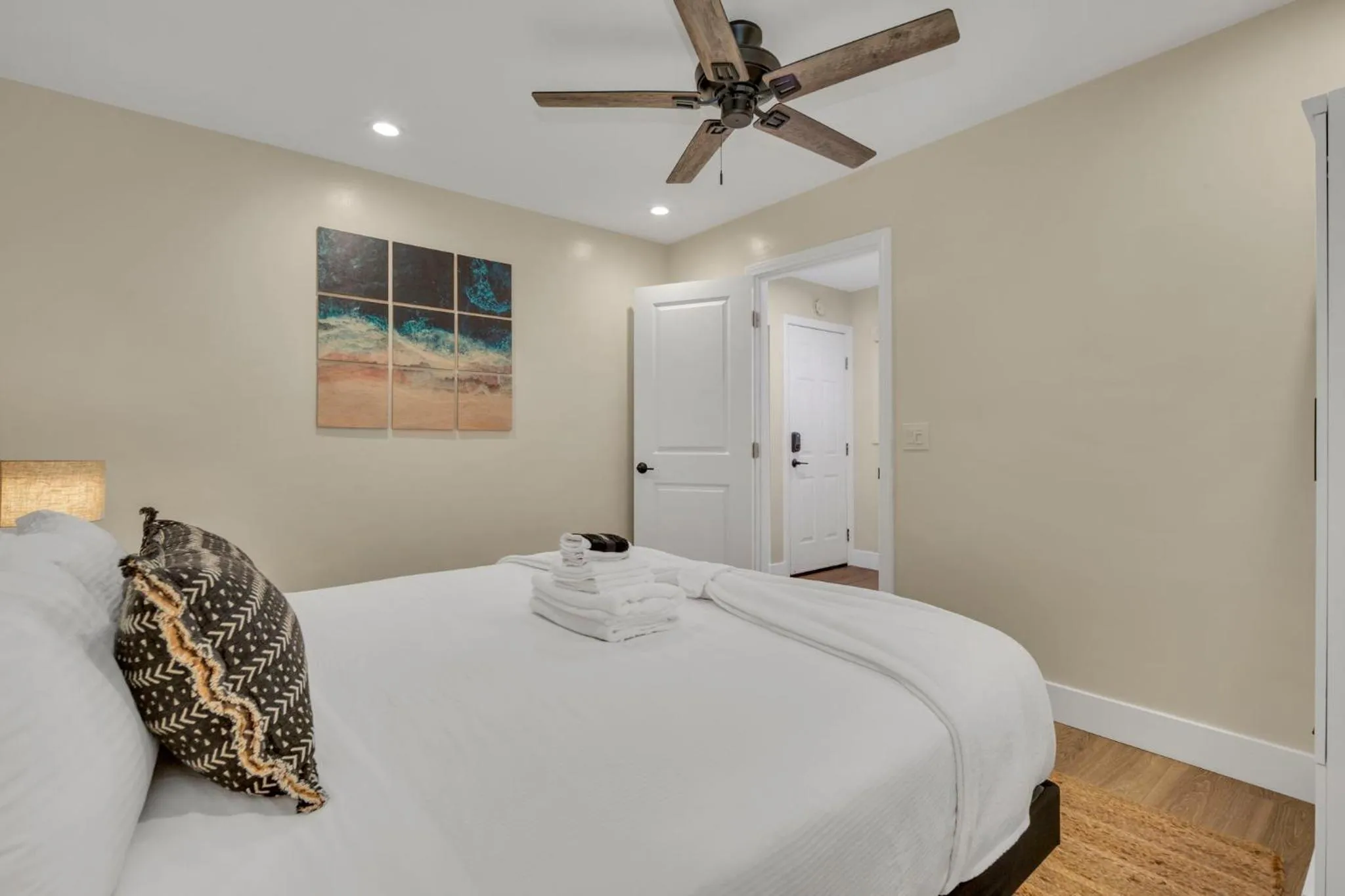 Bedroom, Bed in The Marbella