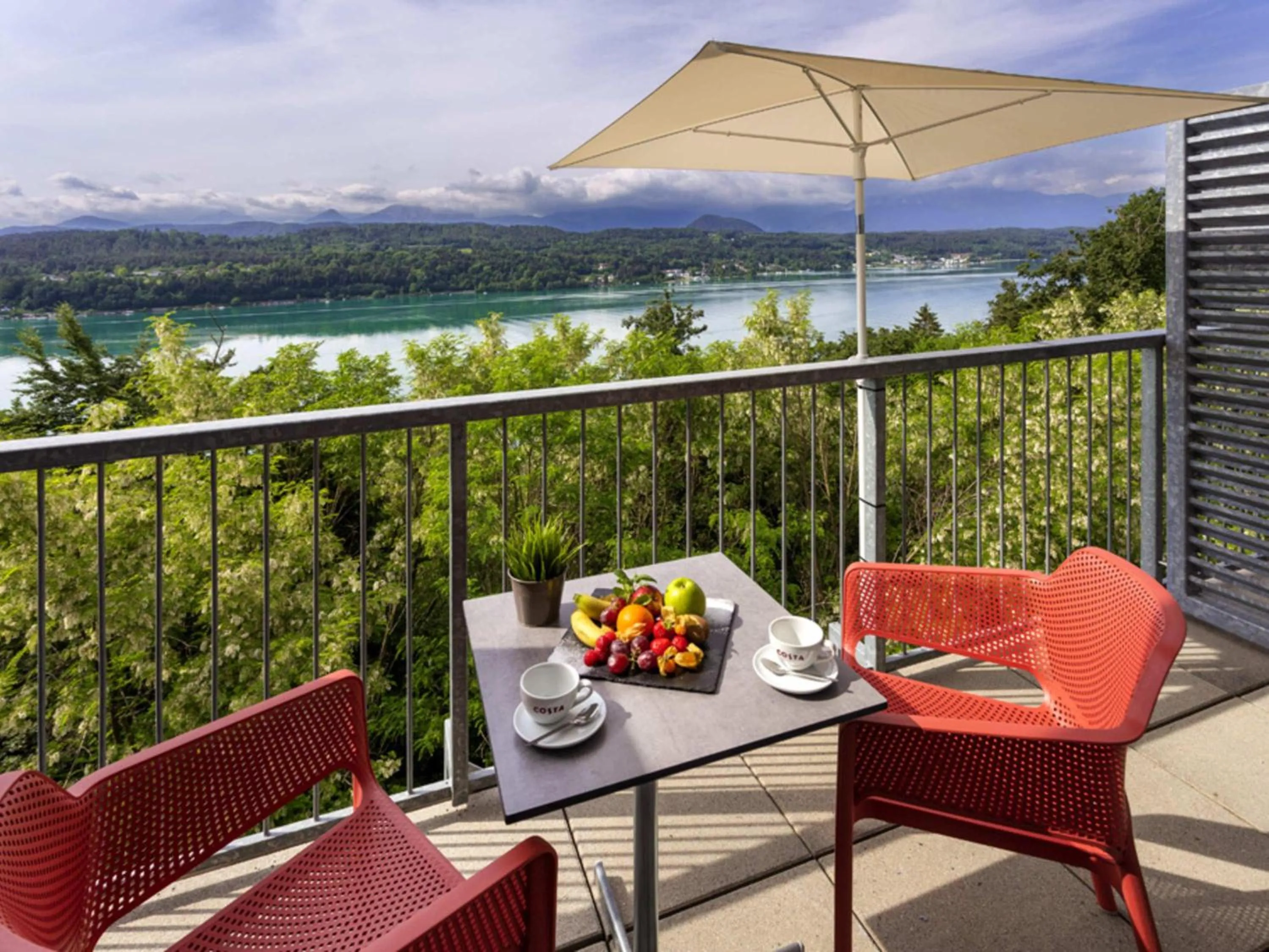 Bedroom in ibis Wörthersee