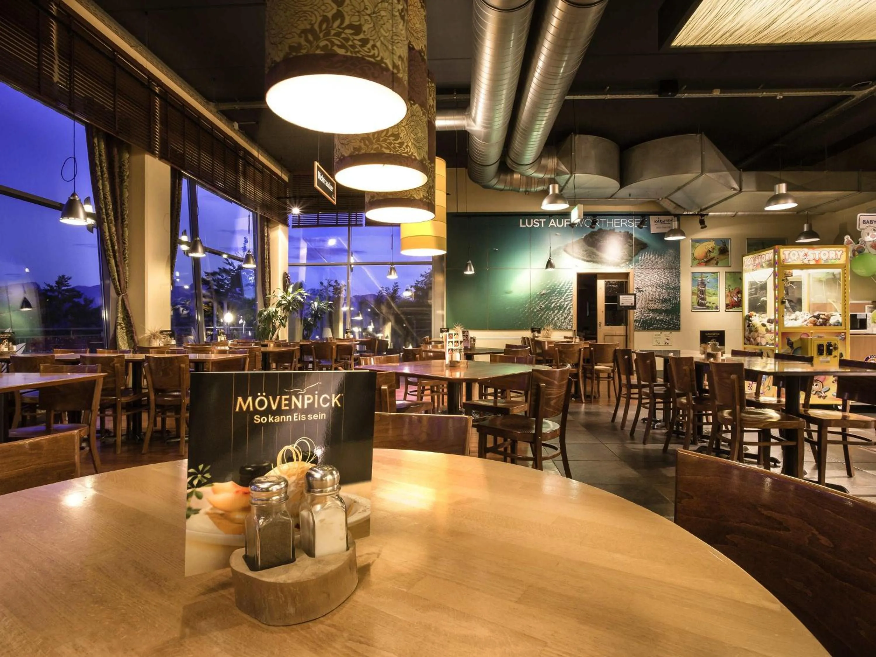 Restaurant/places to eat in ibis Wörthersee