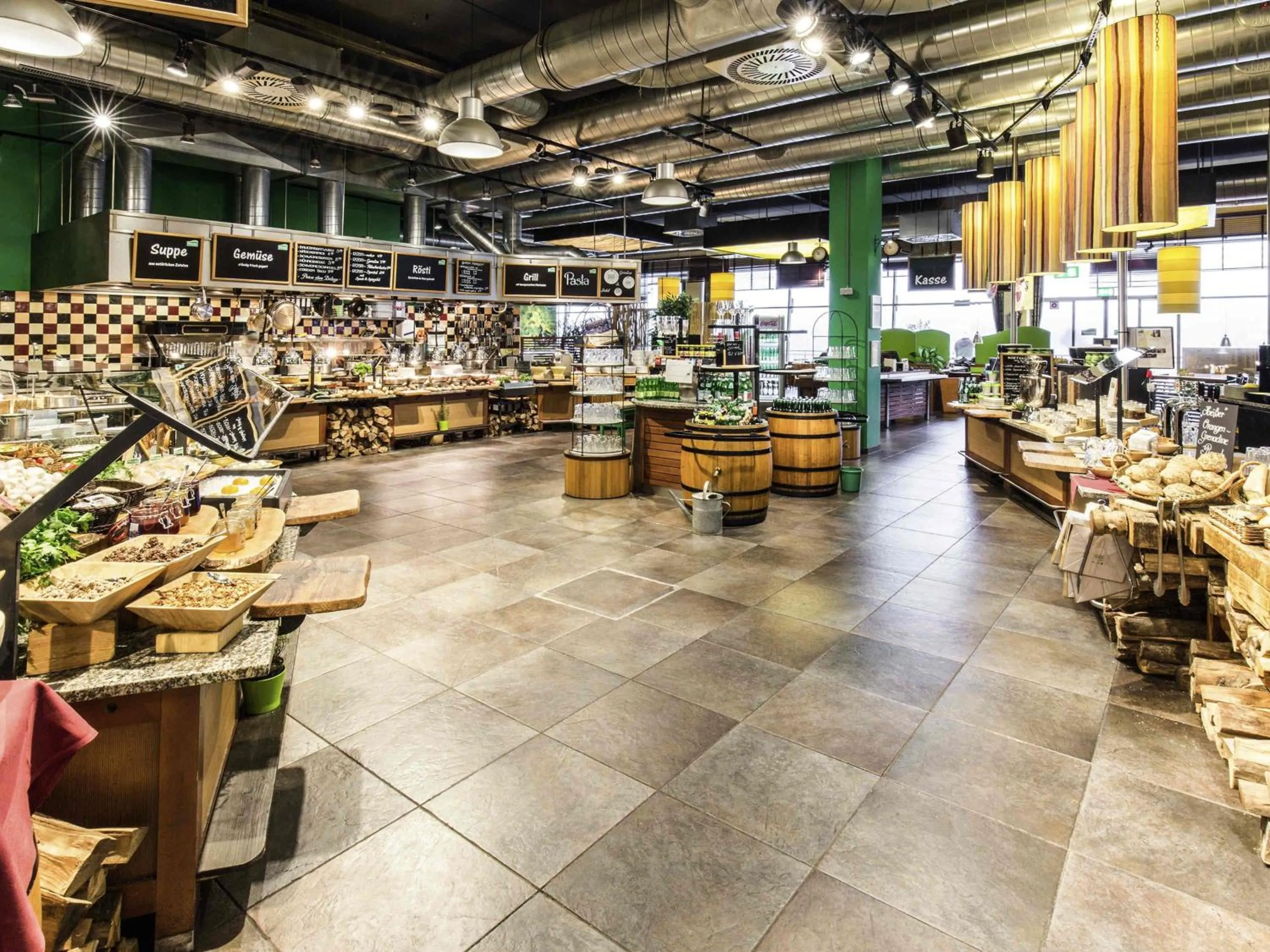 Restaurant/places to eat in ibis Wörthersee