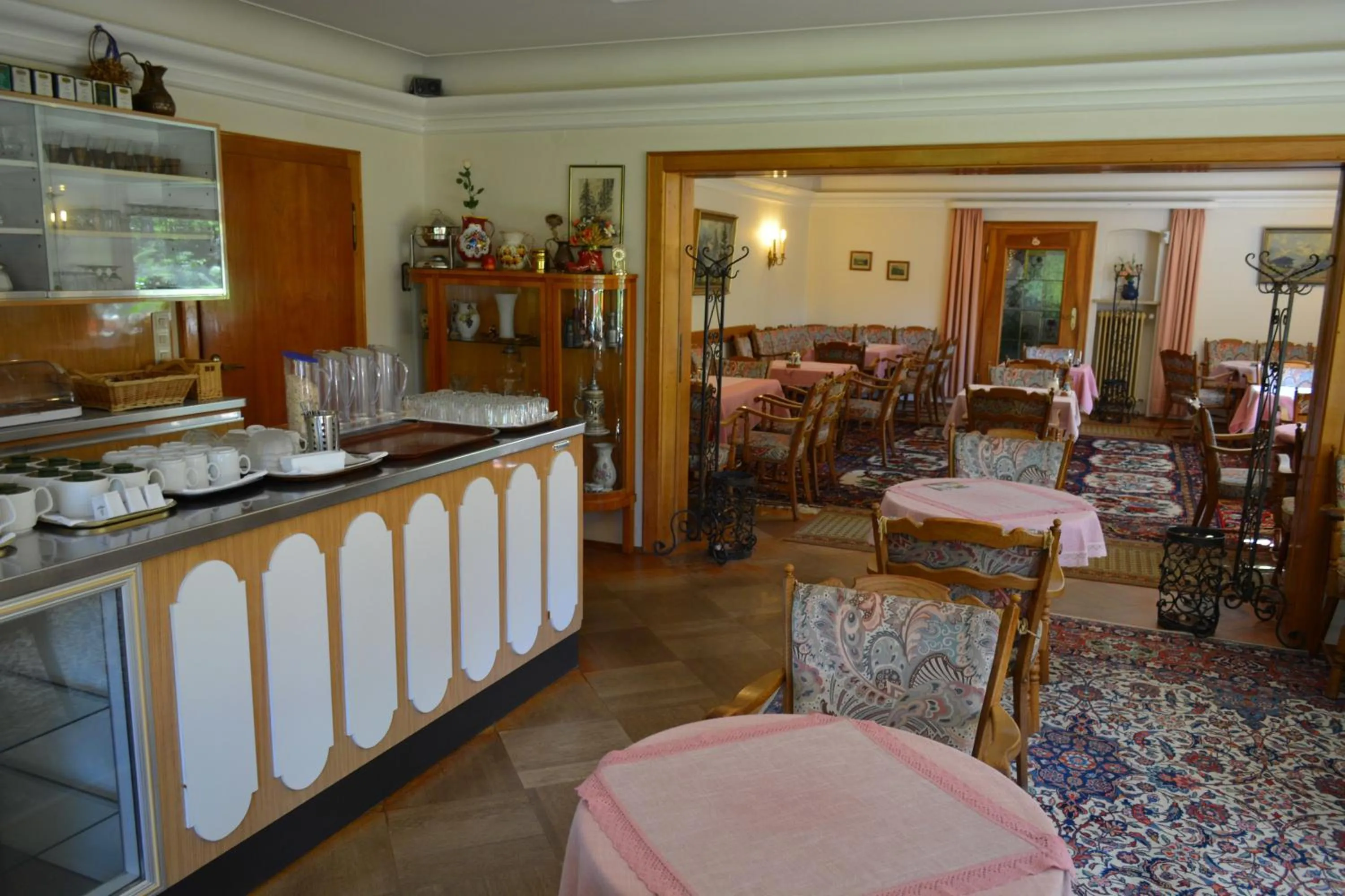 Restaurant/places to eat in Hotel Garni Sonnenhof